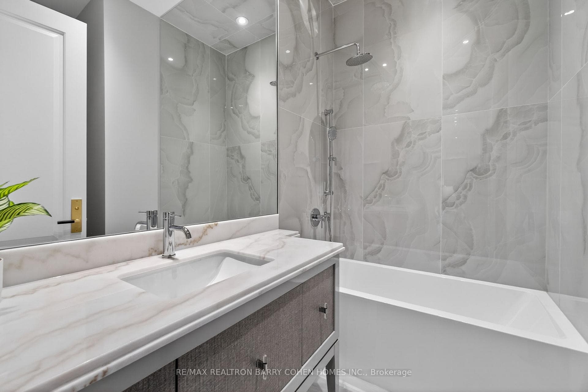321 Morden Road photo 30