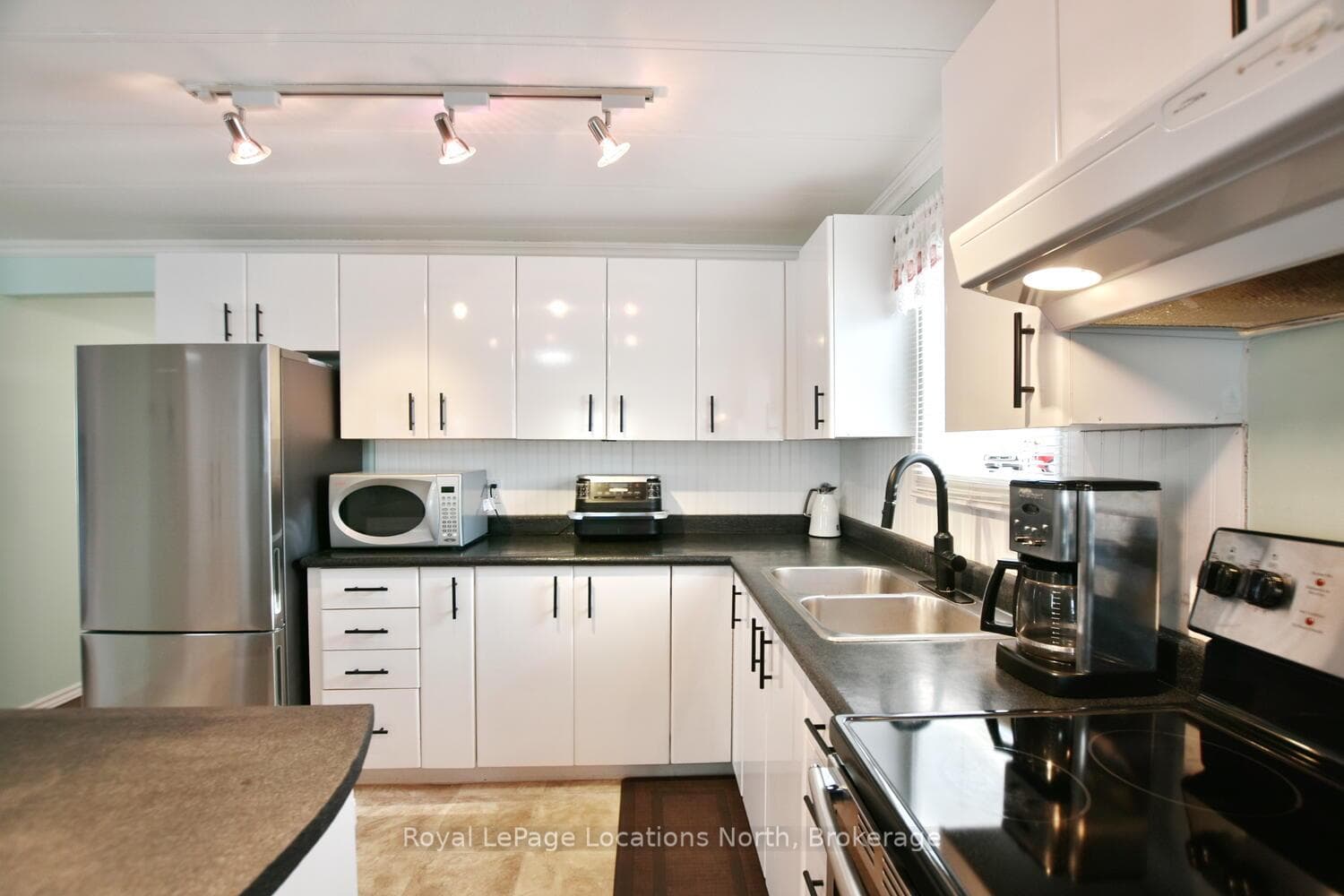 80 Georgian Glen Drive photo 21