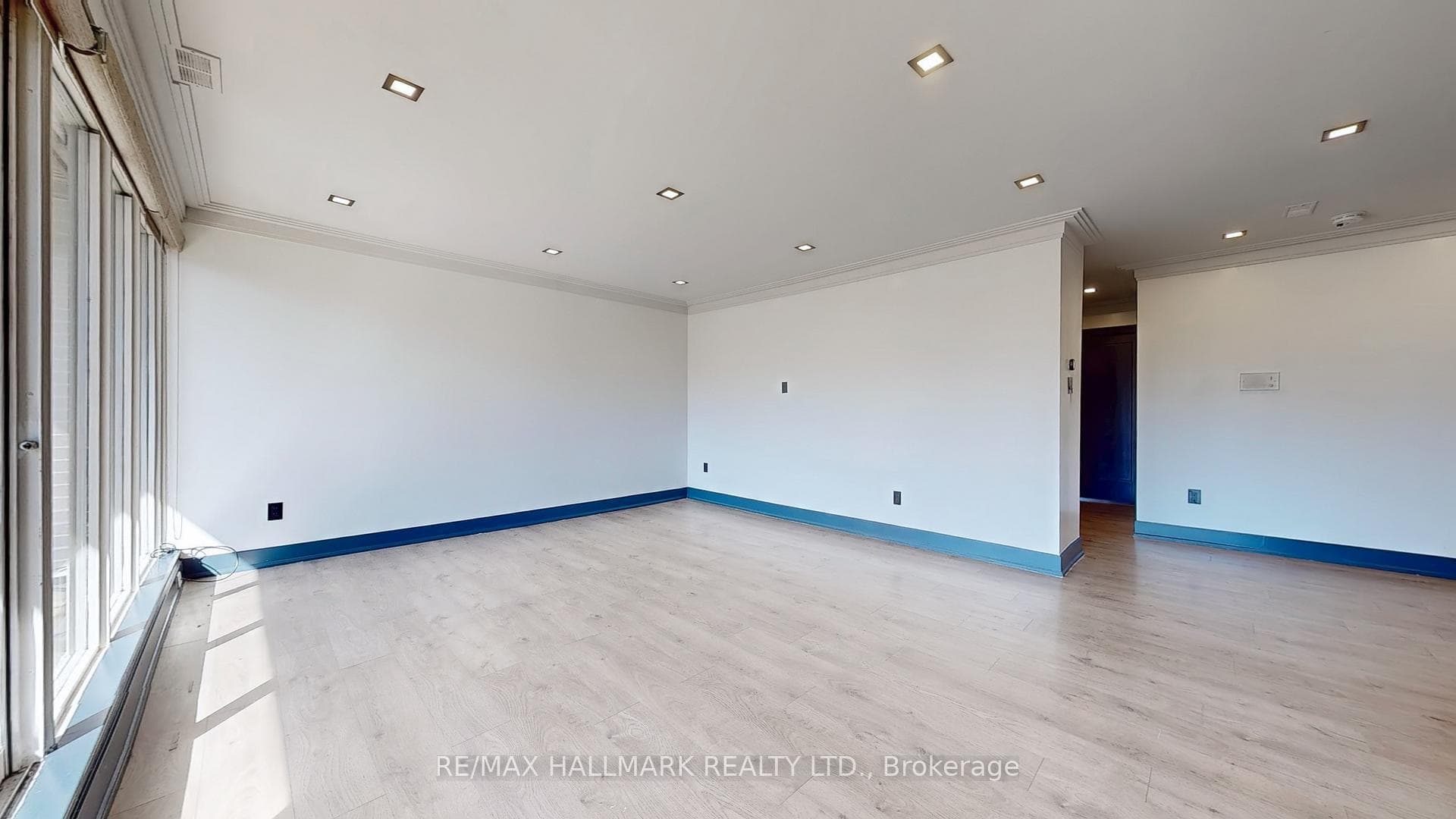 166 Sherwood Avenue Unit 4 photo 10