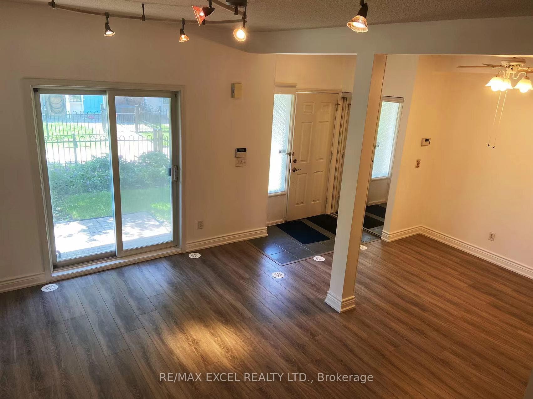 14 Cox Boulevard Unit 3A photo 5