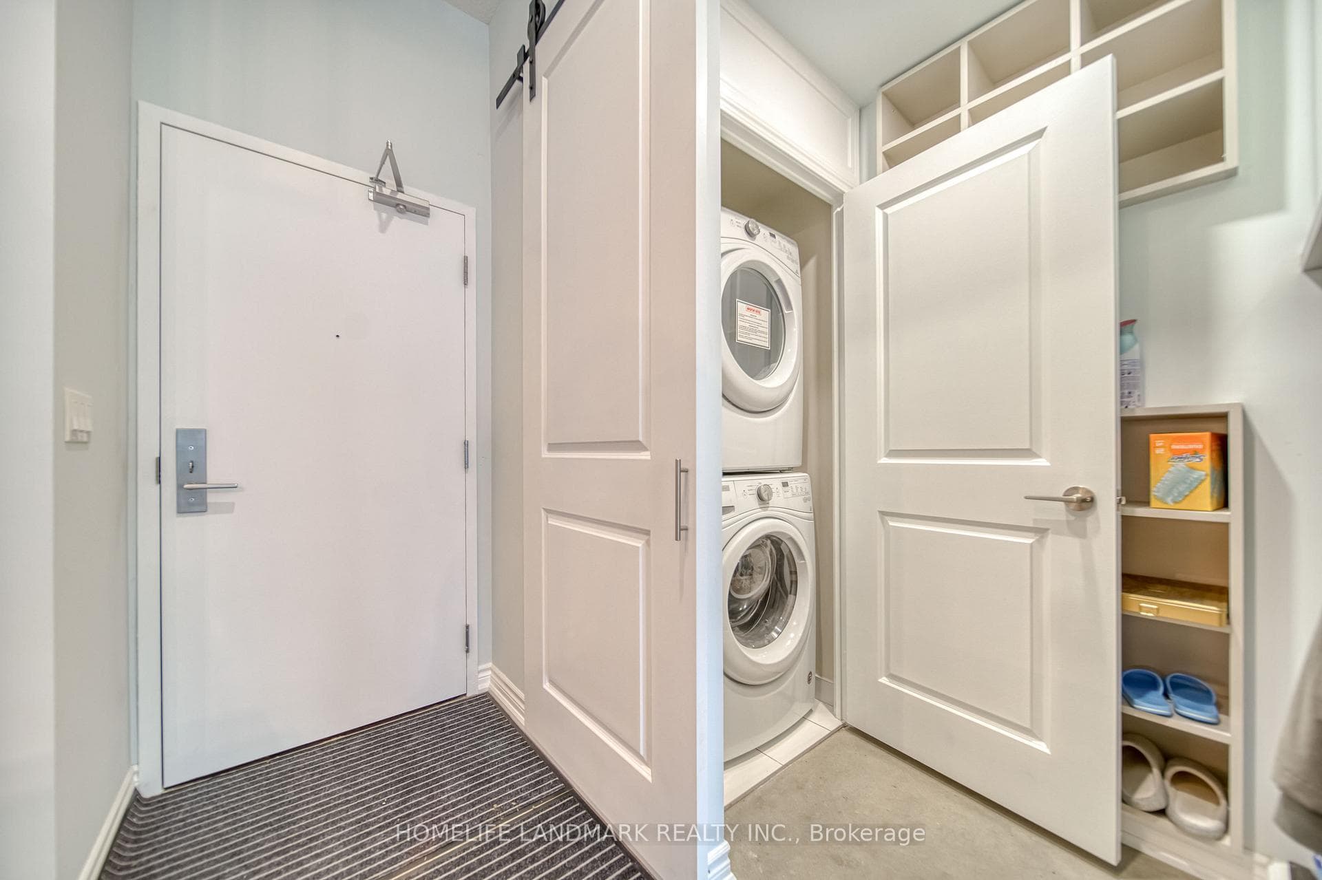 39 Annie Craig Drive Unit PH14 photo 21