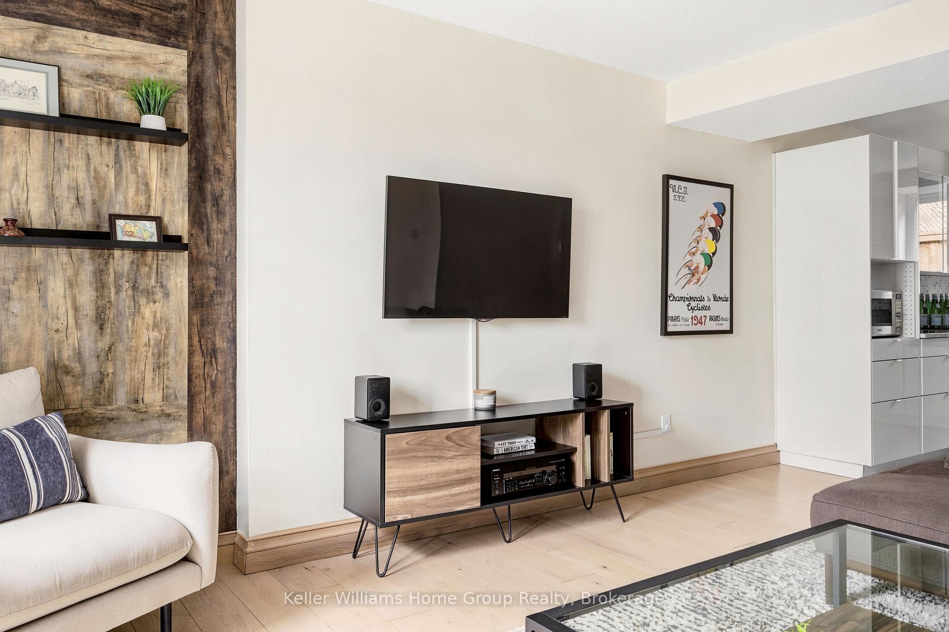 61 Essex Street photo 19
