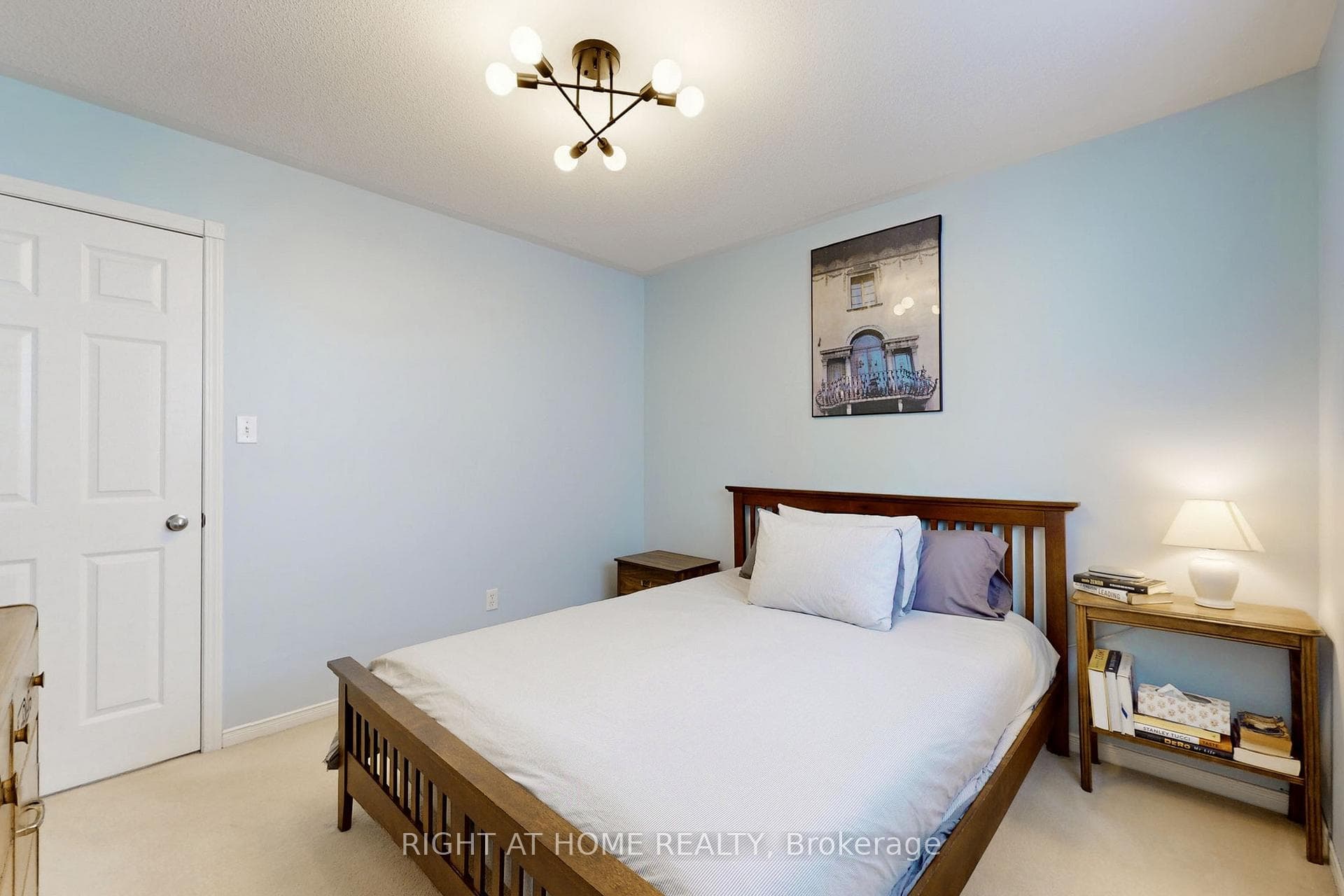 34 Lonsdale Court photo 24