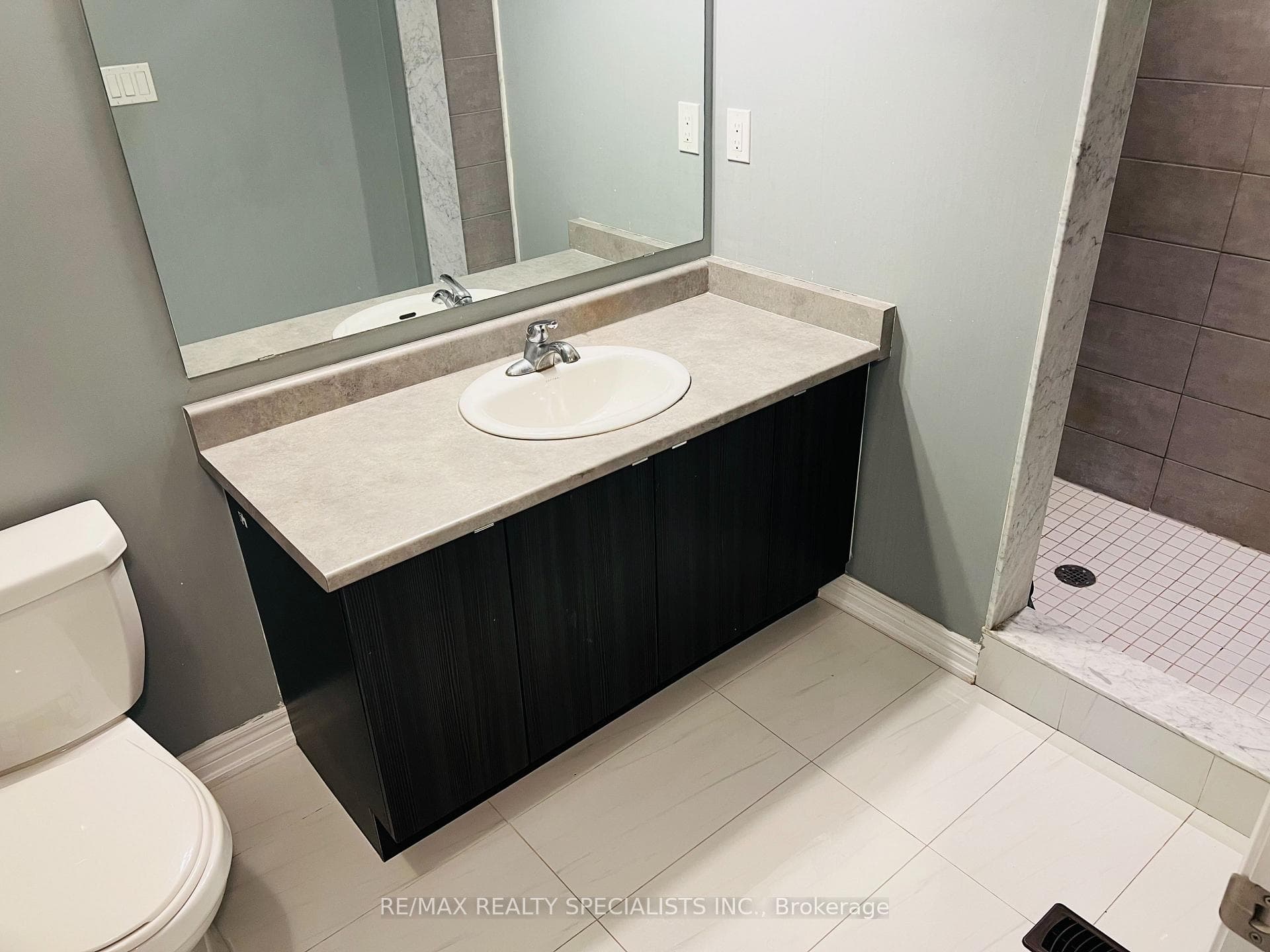 49 Doris Pawley Crescent photo 18