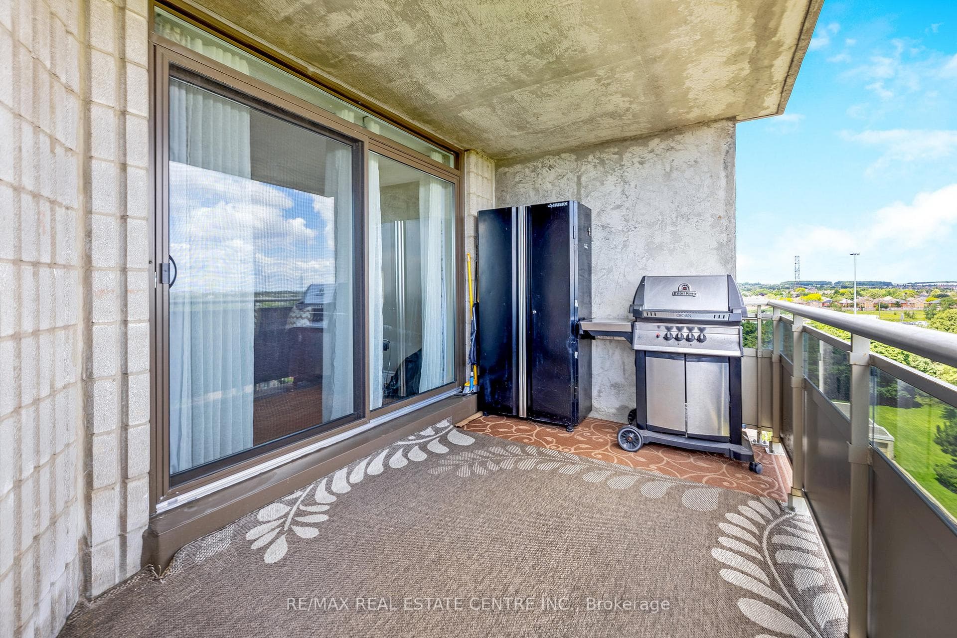 355 Rathburn Road Unit 802 photo 23