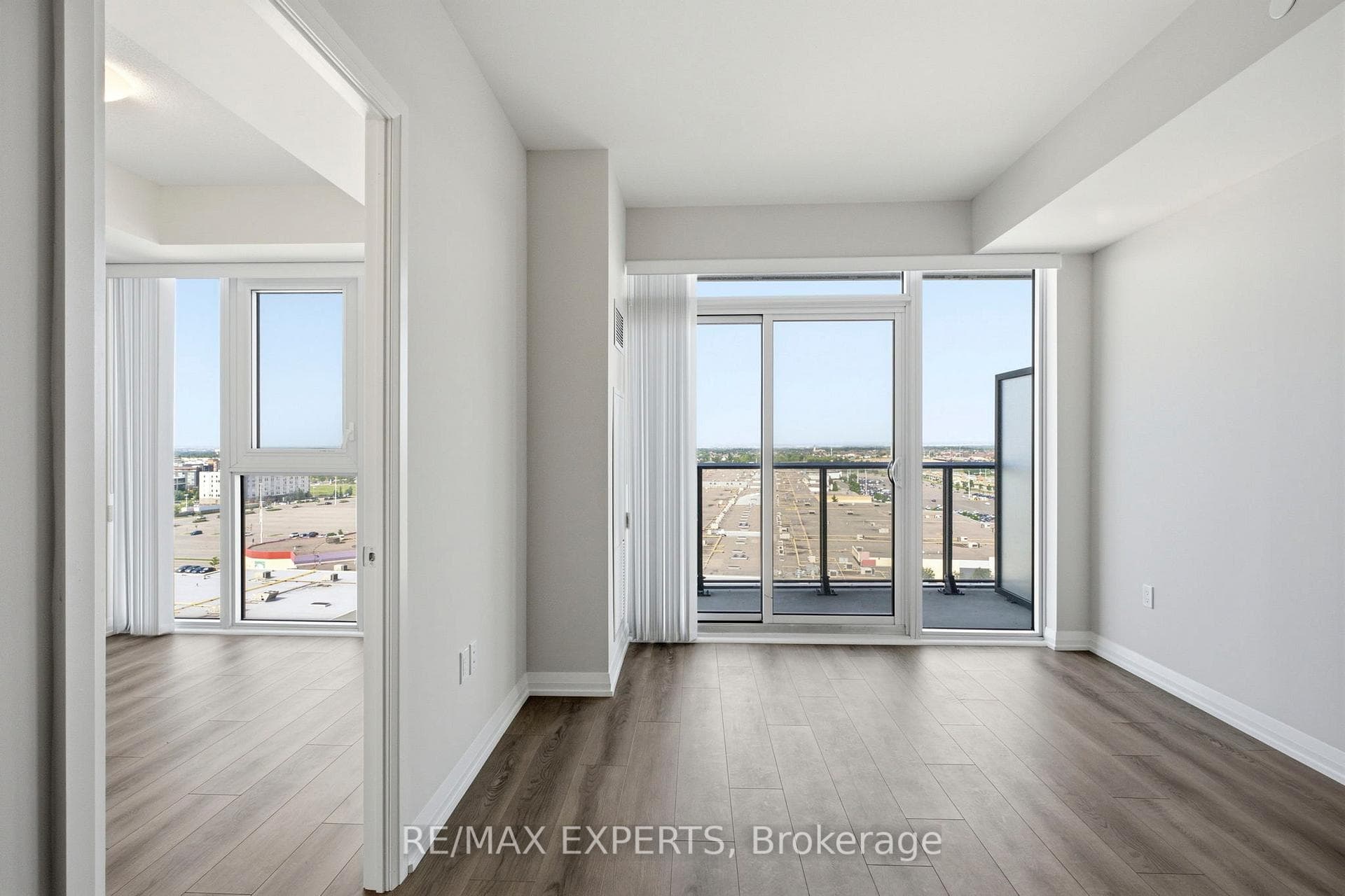 9000 Jane Street Unit 1220 photo 16