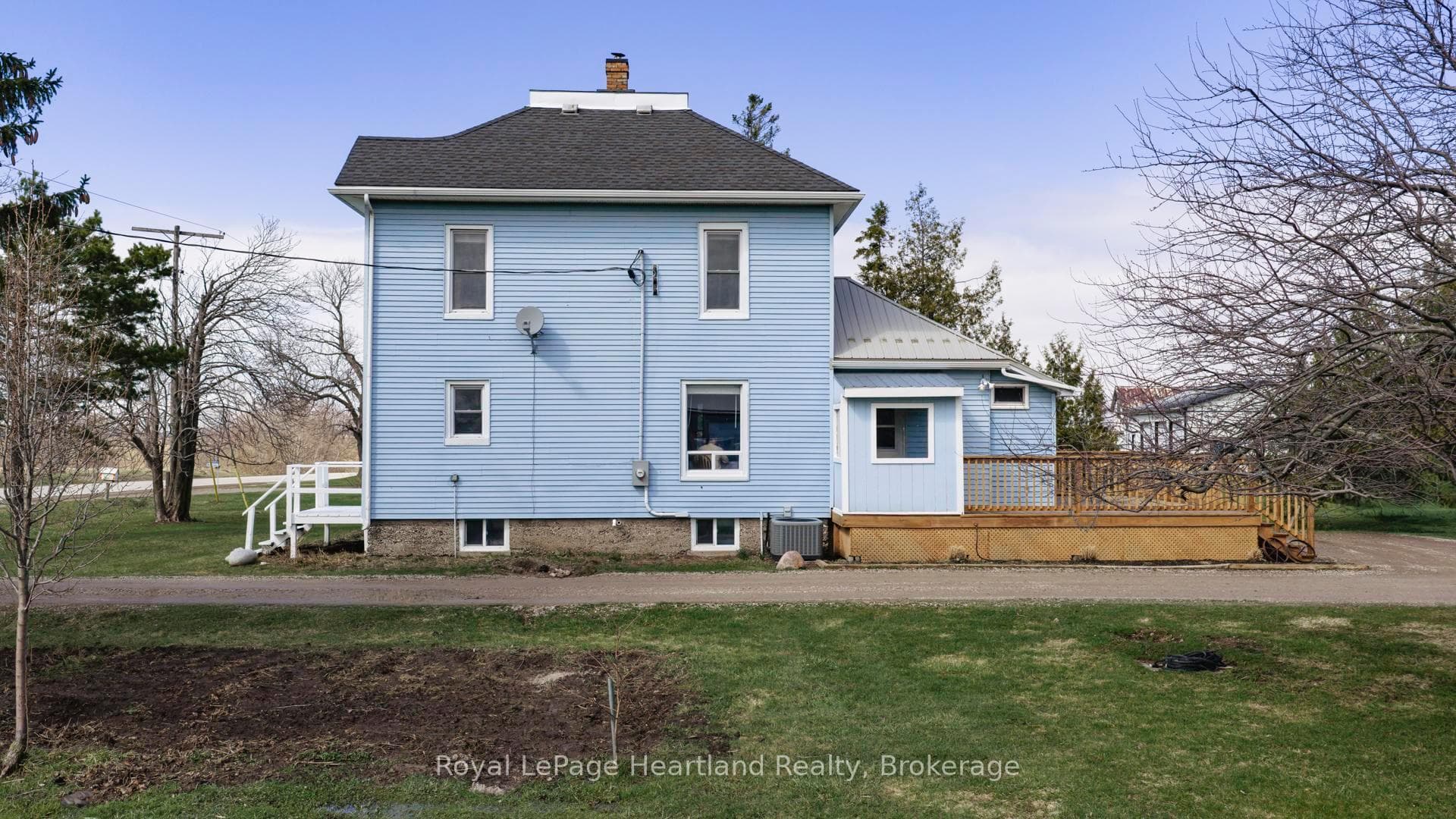 84688 Bluewater Highway photo 36