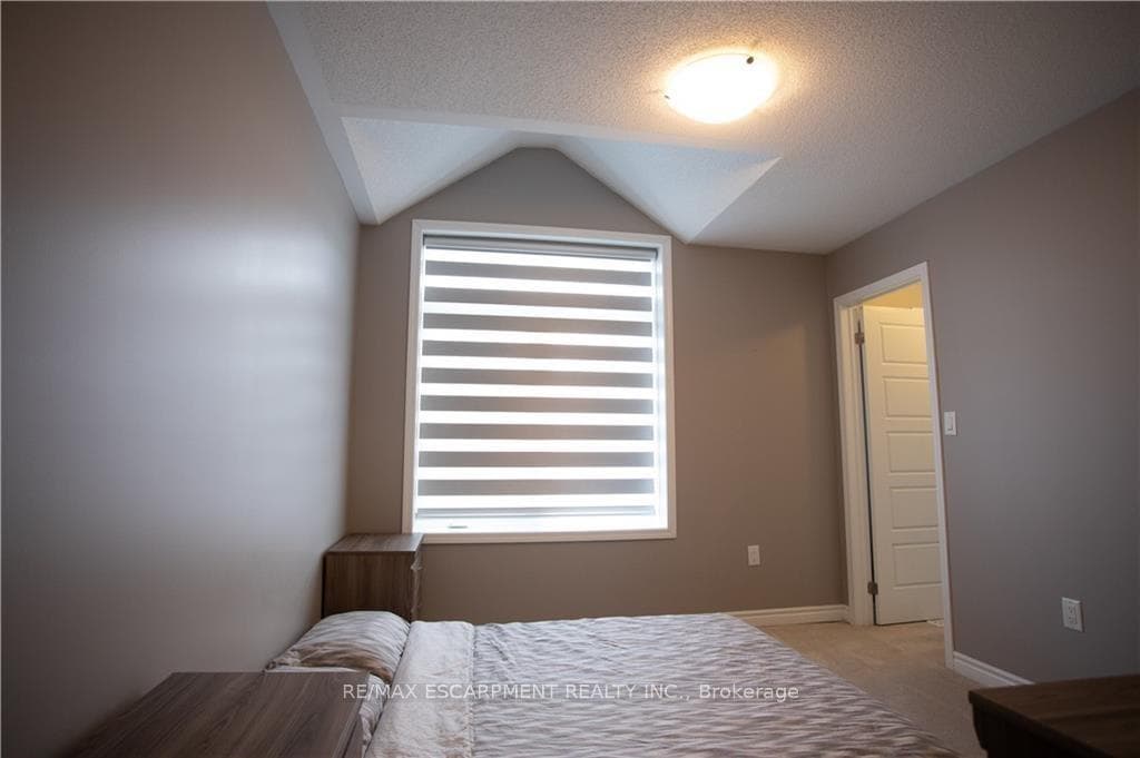 560 Allport Gate photo 30