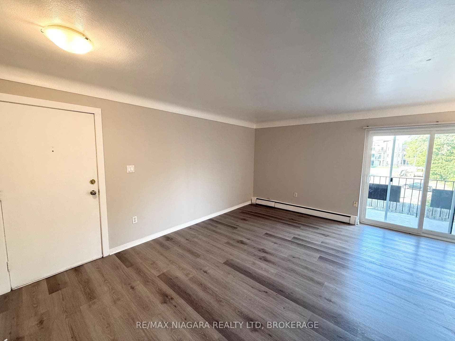 286 VINE Street Unit 8 photo 28