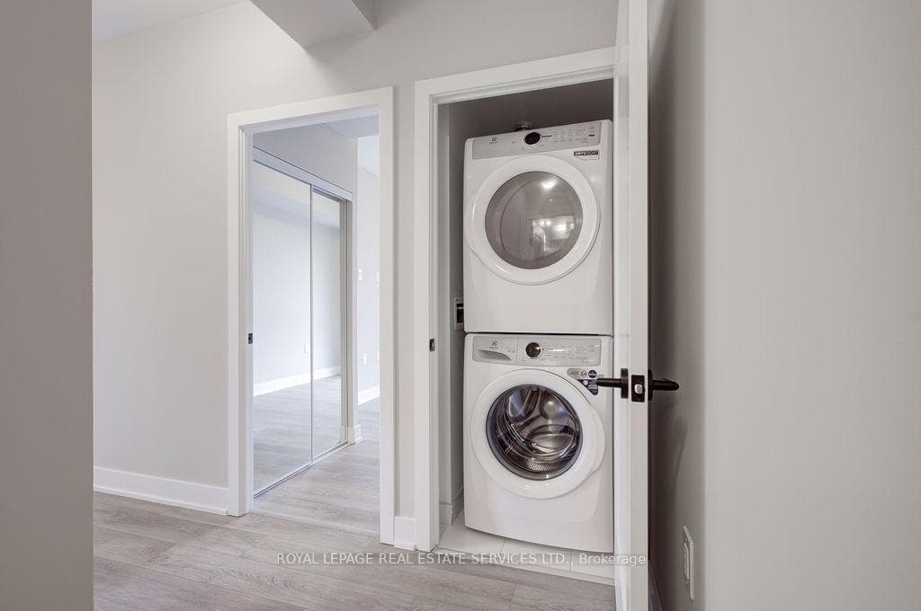 2088 James Street Unit 708 photo 9