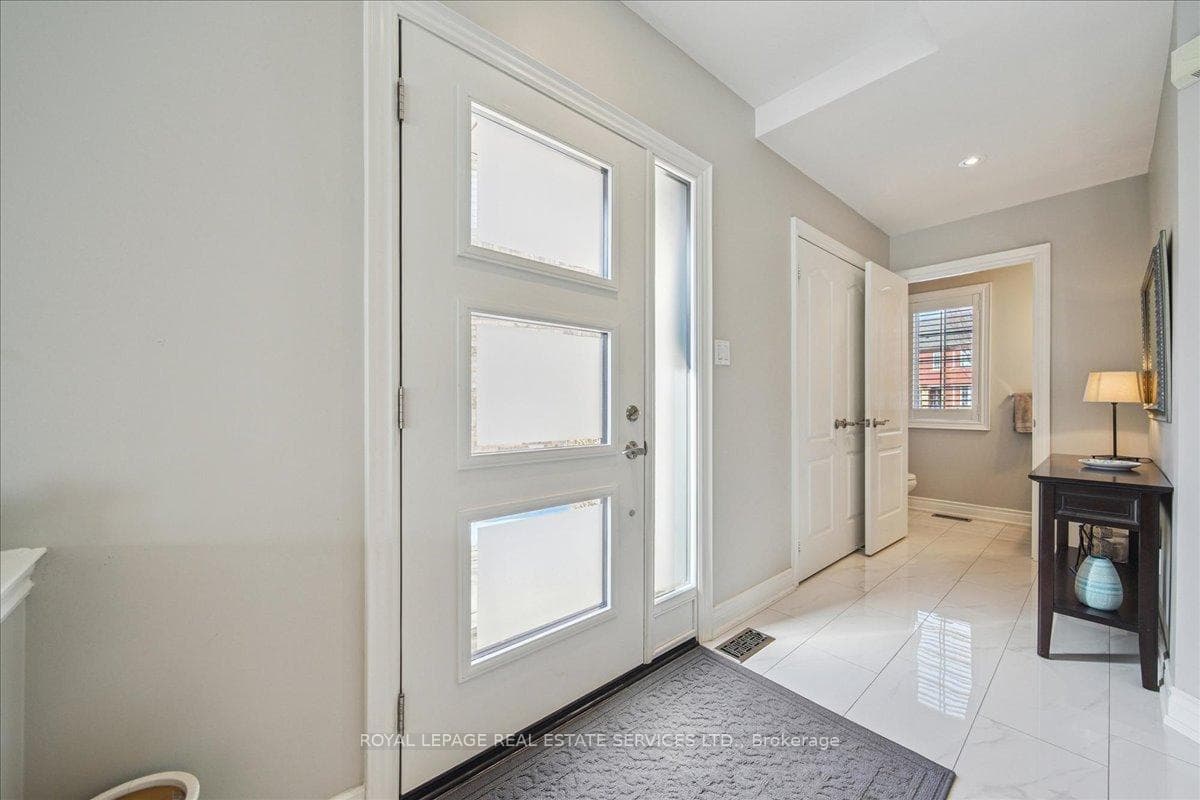 2157 Forest Gate Park photo 6