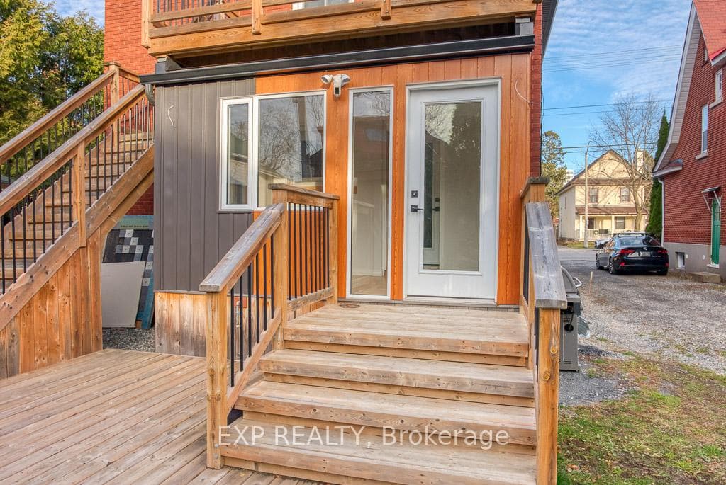 448 Holland Avenue photo 40