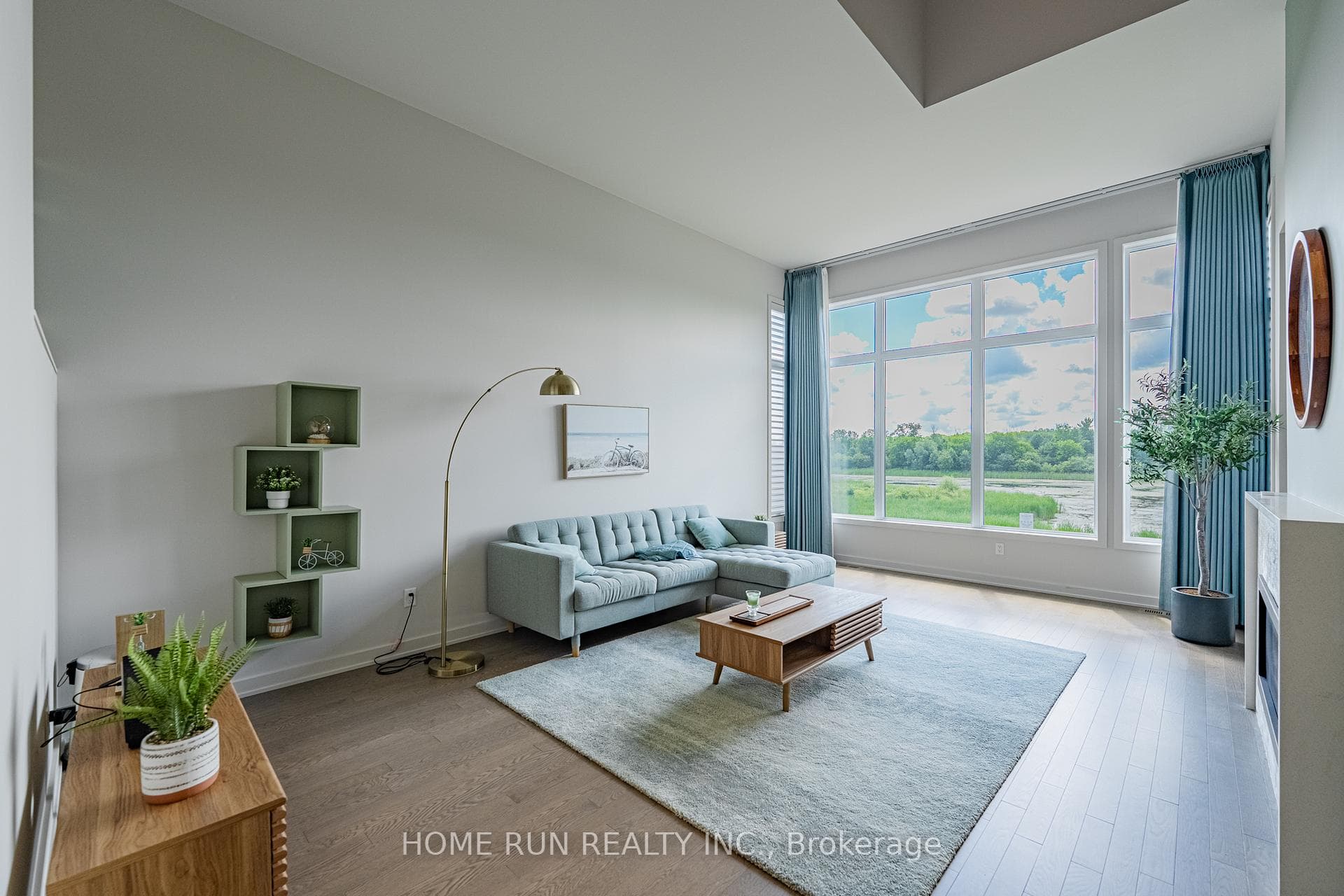 314 Shuttleworth Drive photo 8