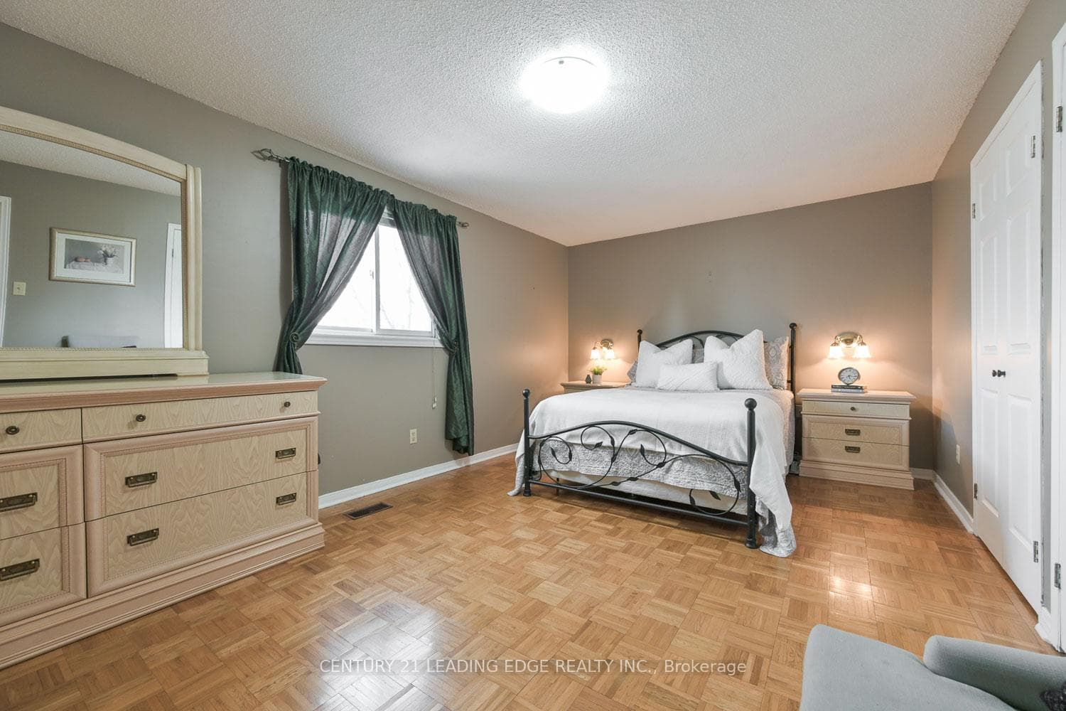33 Spragg Circle photo 21
