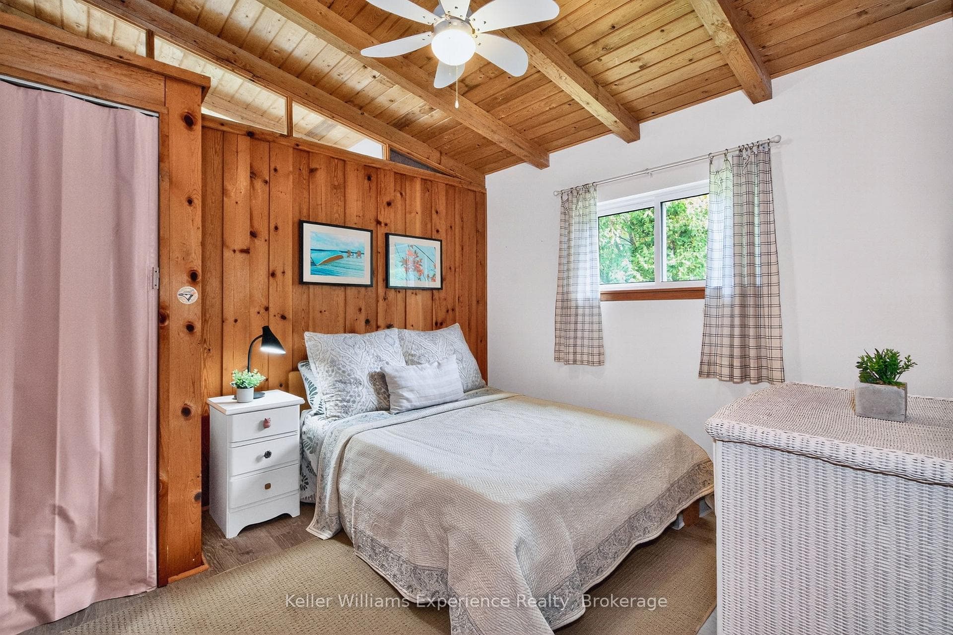 681 McMurtry Road photo 22
