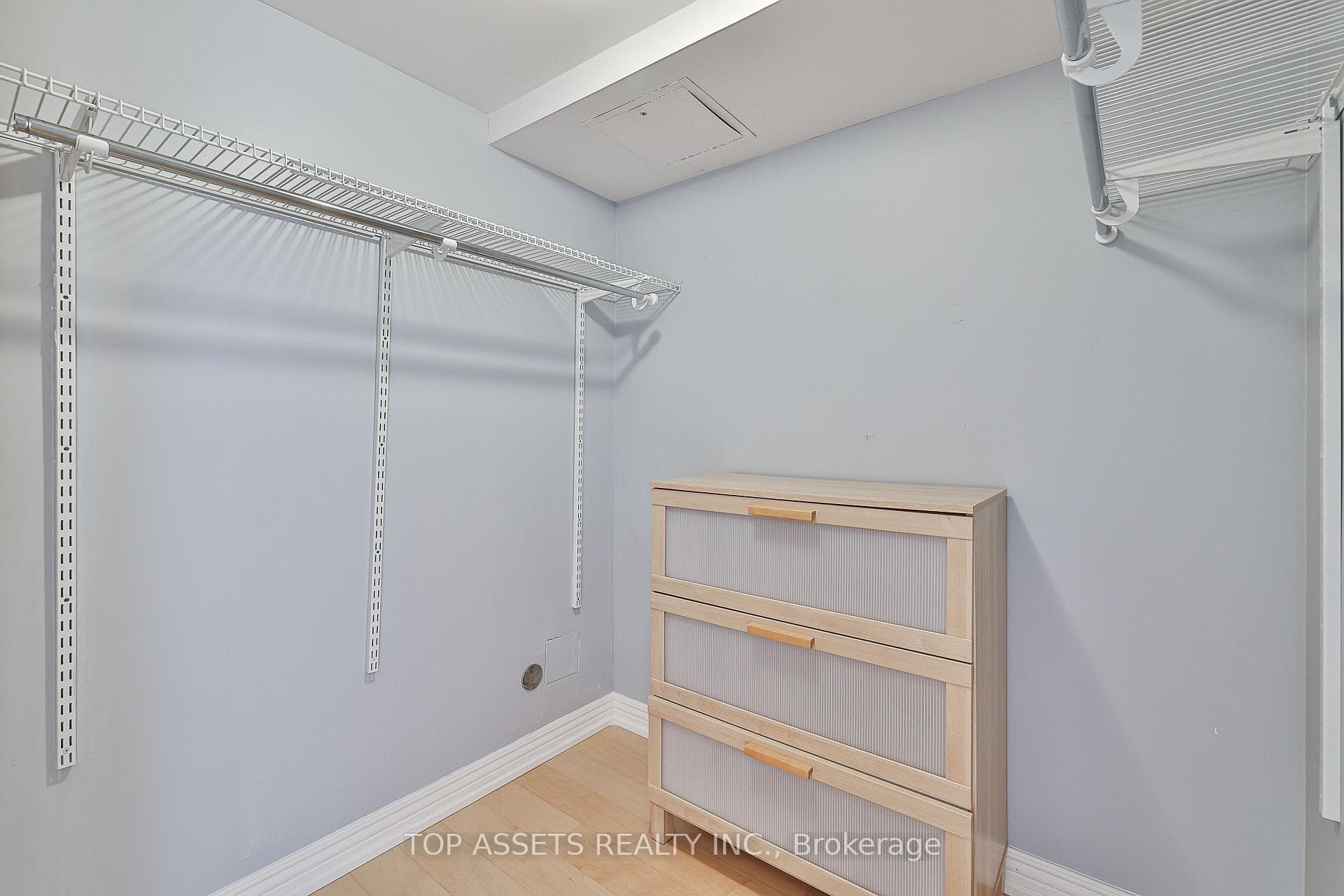24 Wellesley Street Unit 614 photo 28