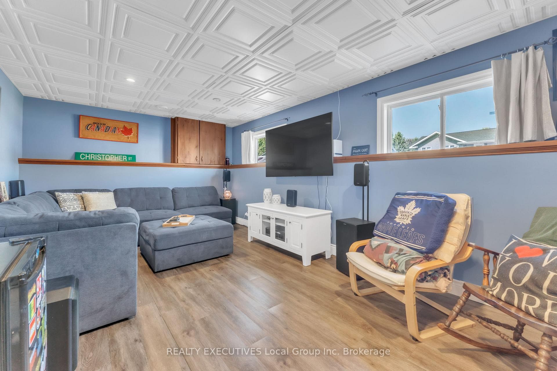 498 Demers Street photo 23