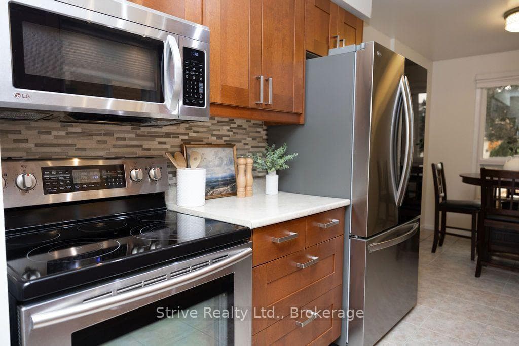 54 Deverill Crescent photo 10