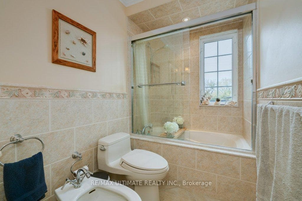 62 Schell Avenue photo 28