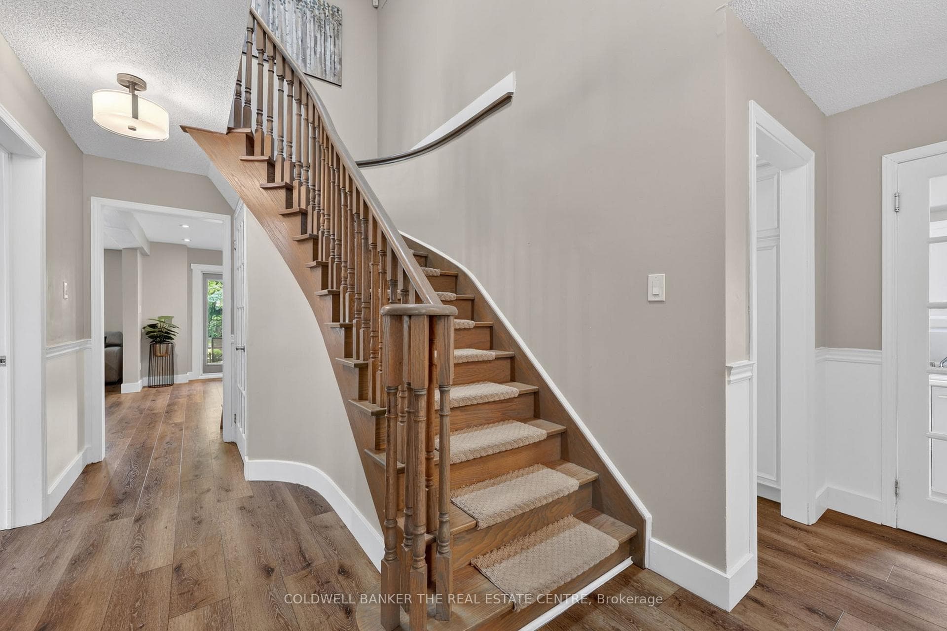 539 Veale Place photo 19