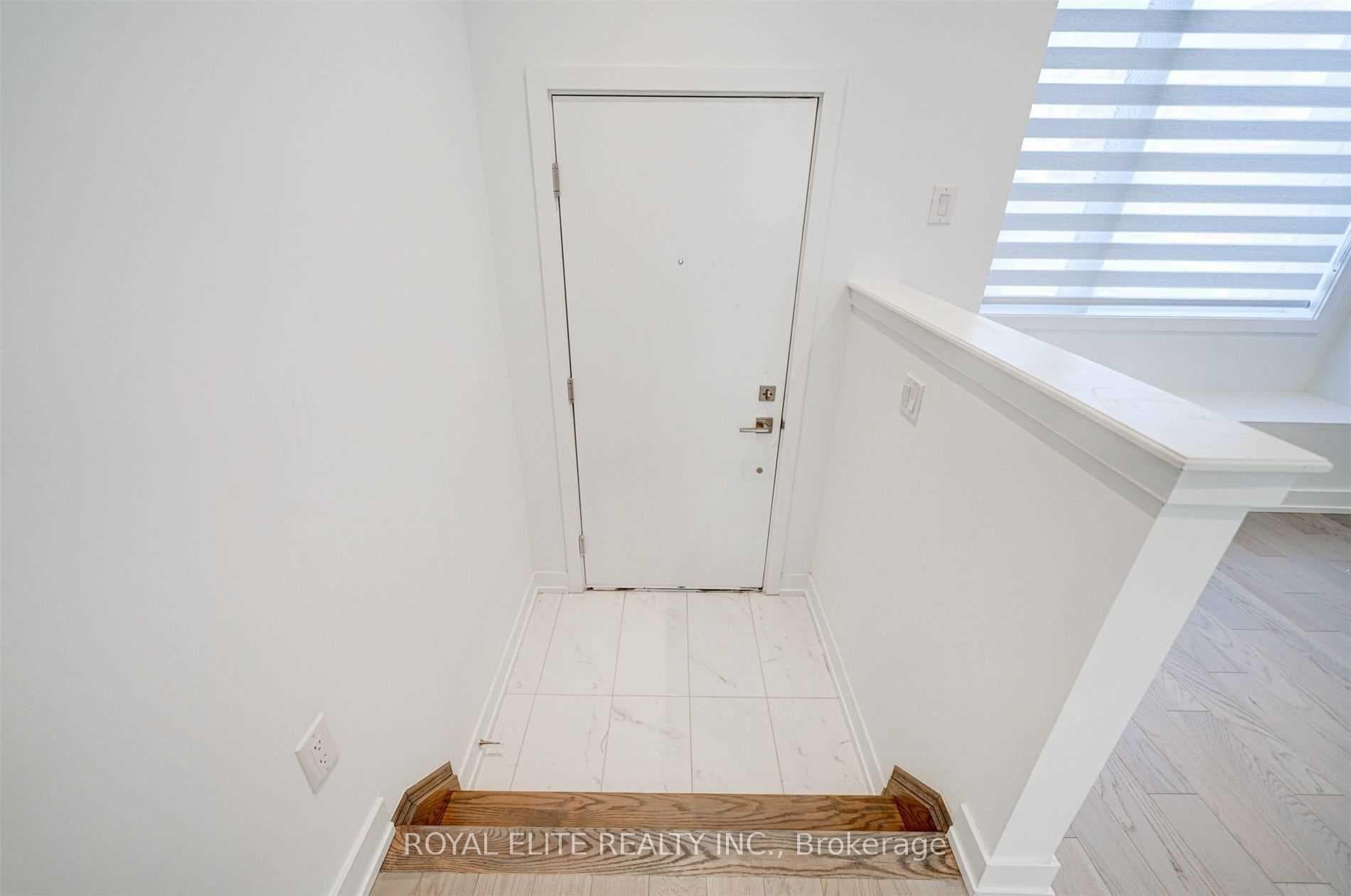 104 William Duncan Road photo 2