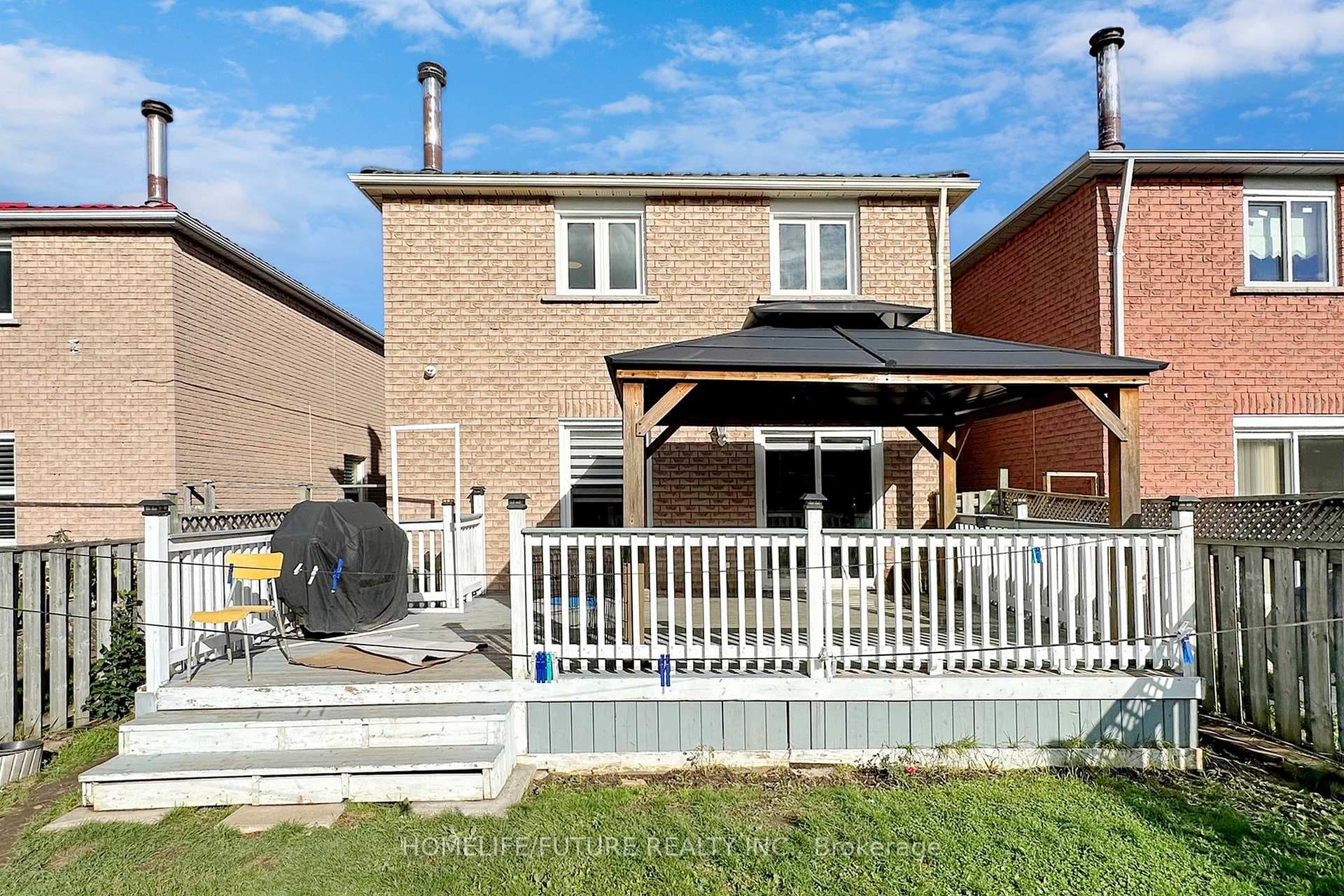 102 Stather Crescent photo 39
