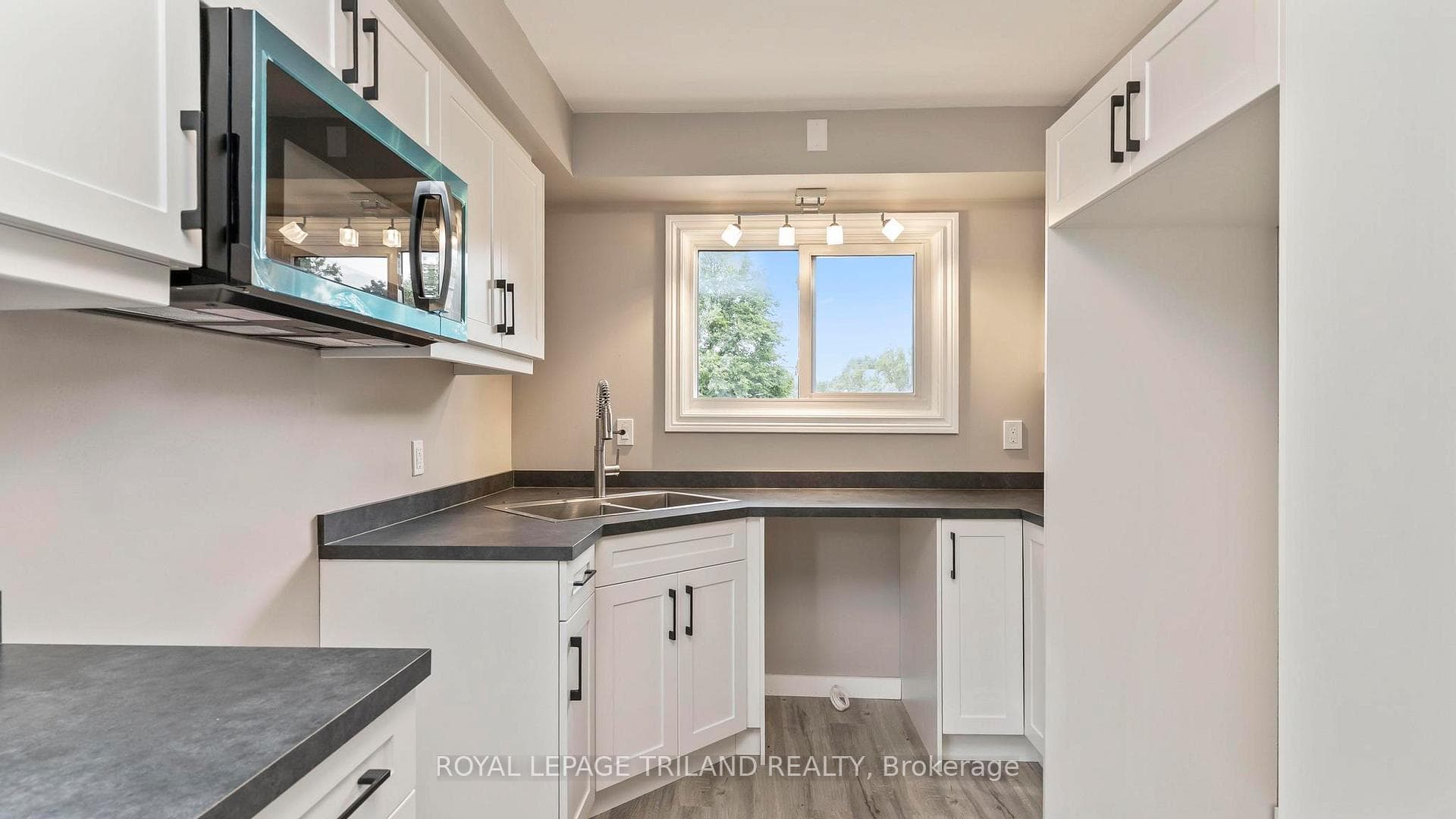 50 FAIRVIEW Avenue photo 30