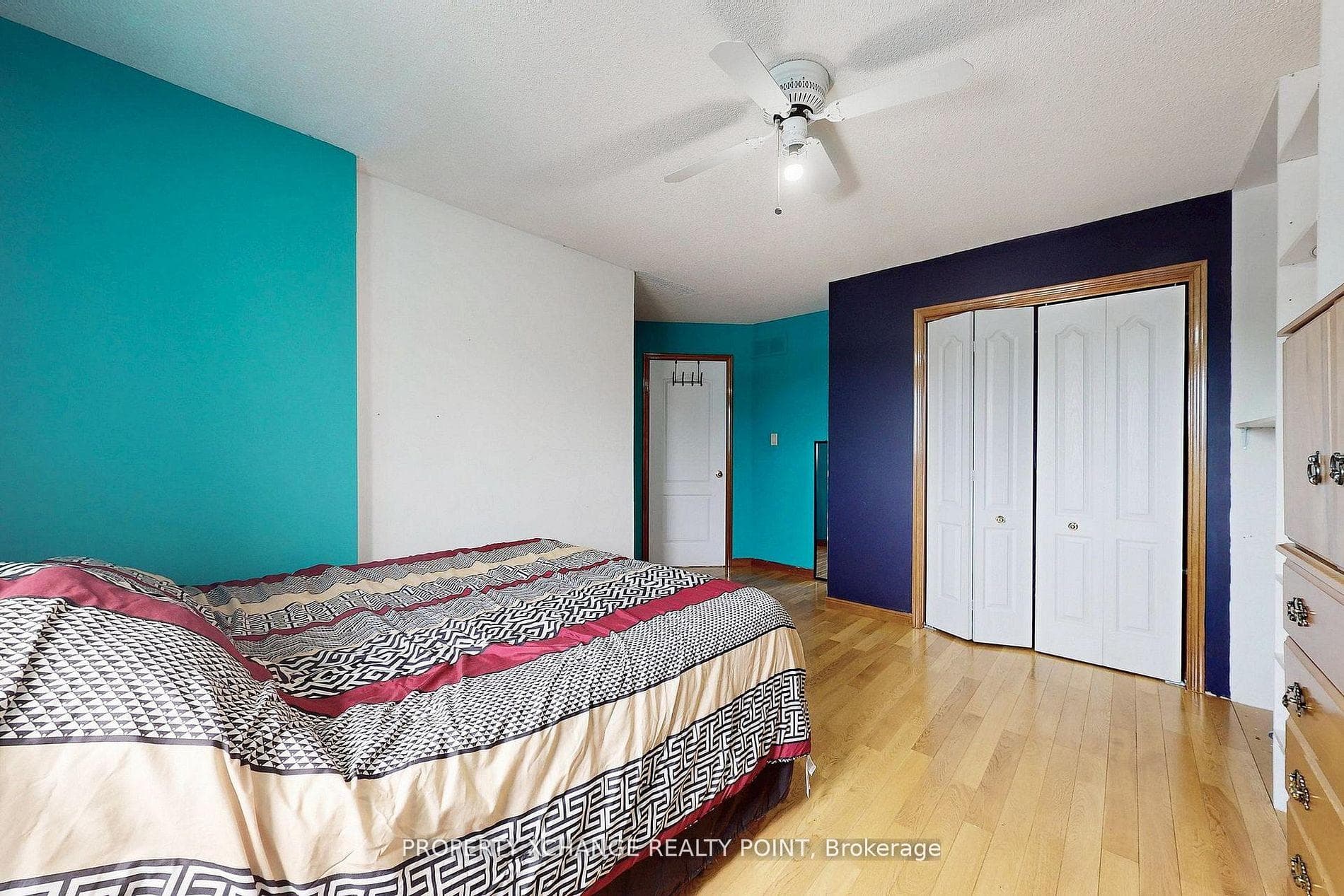 69 Jacqueline Boulevard photo 33