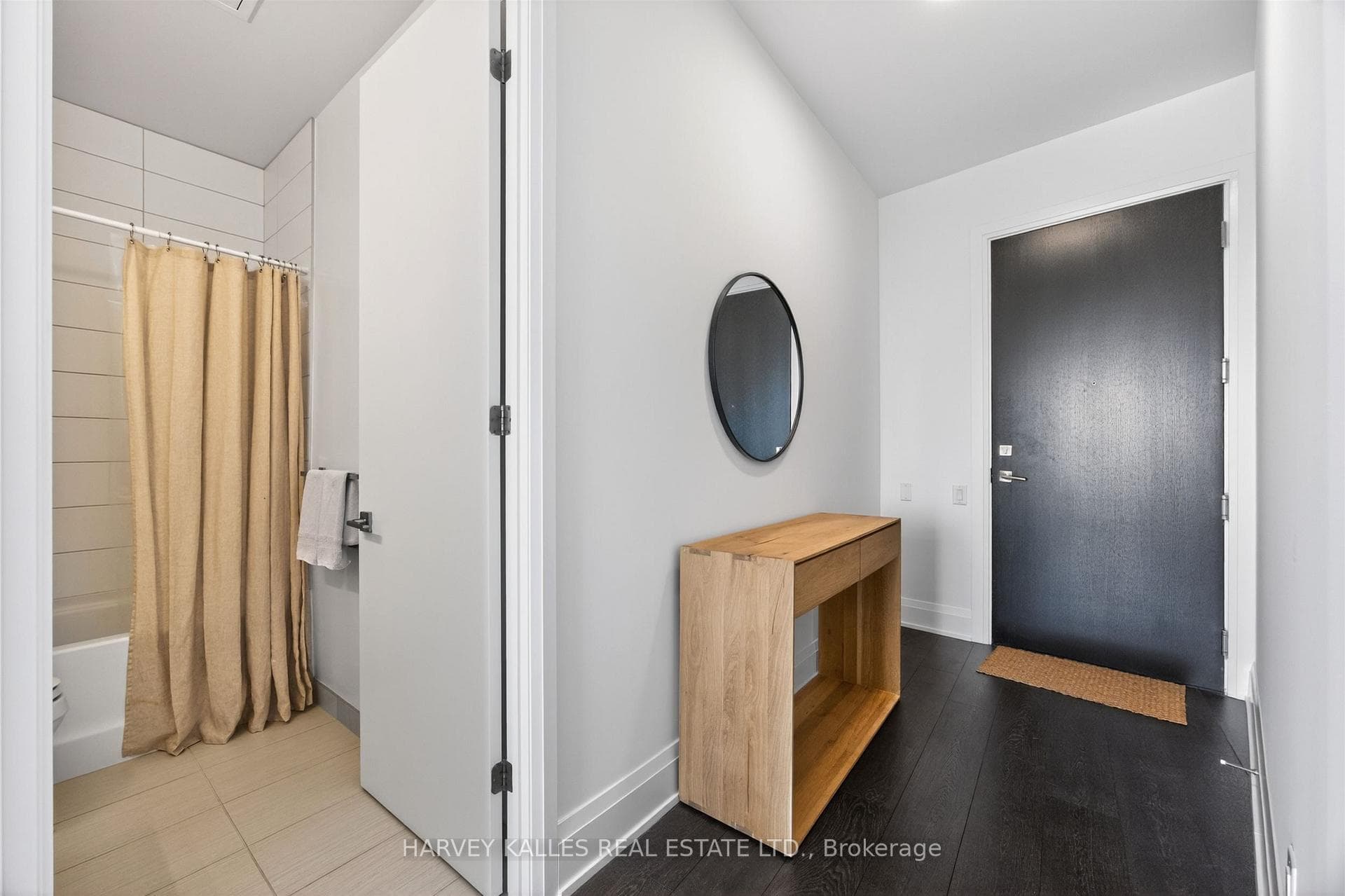20 Brin Drive Unit 2001 photo 5