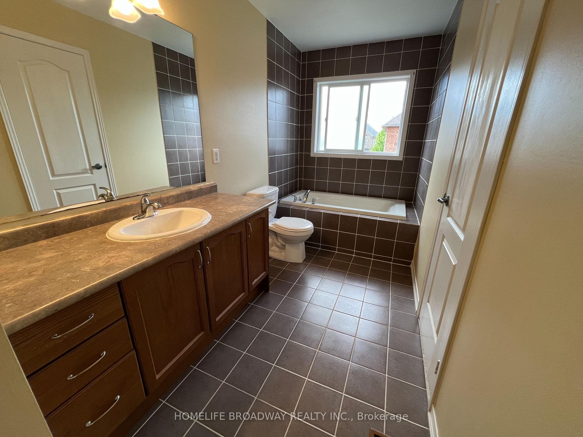 15 Daws Hare Crescent photo 10