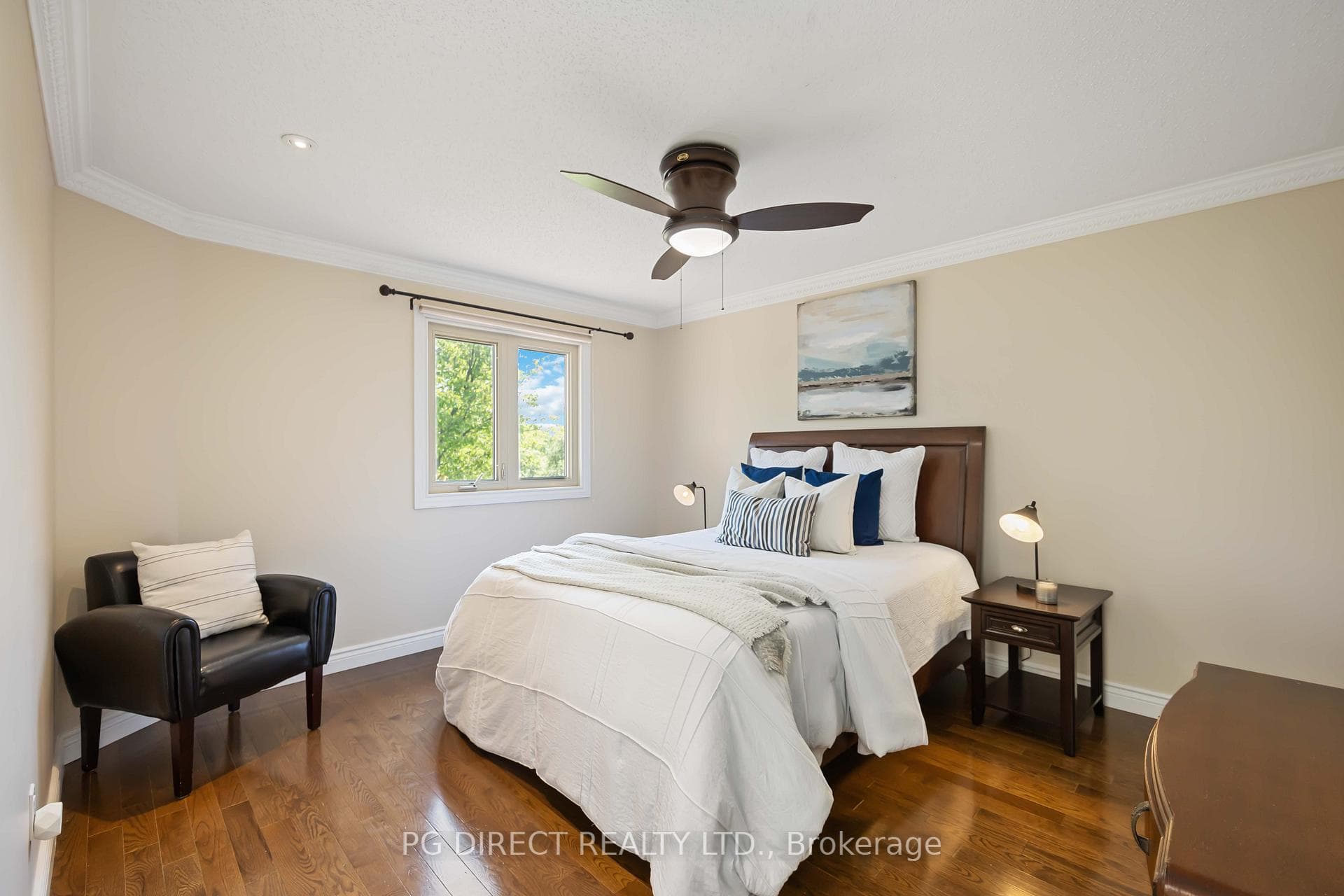 80 Henderson Drive photo 15