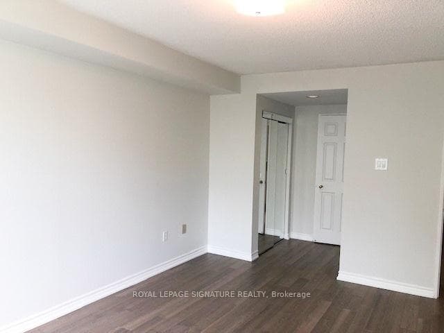 2155 Burnhamthorpe Road Unit 701 photo 10
