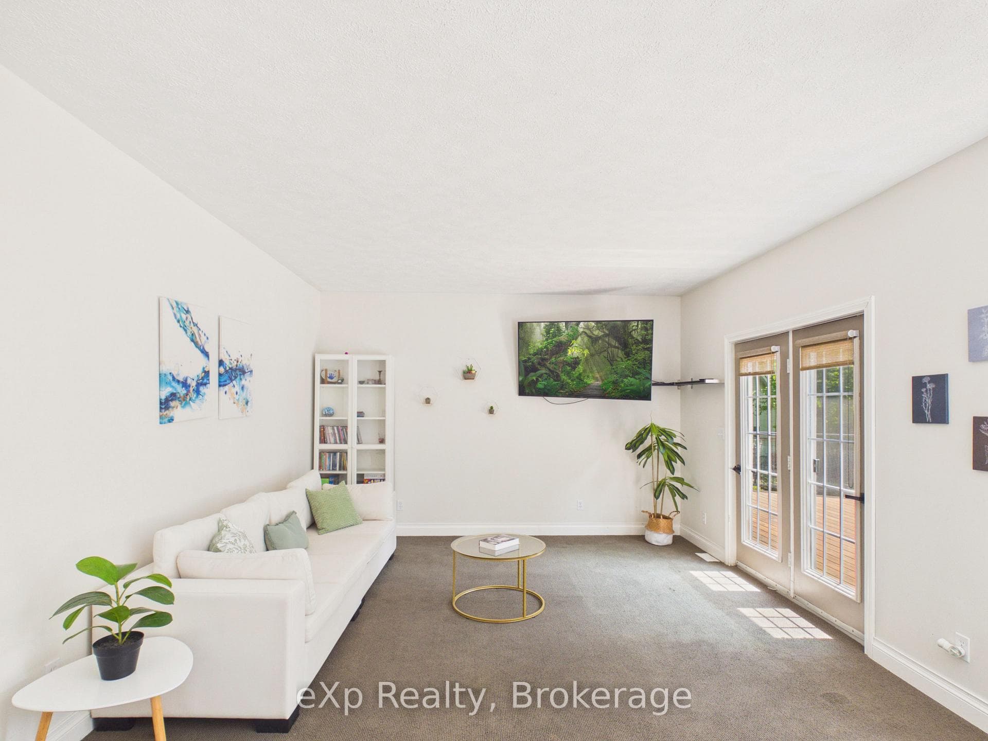 20 Highland Crescent photo 14