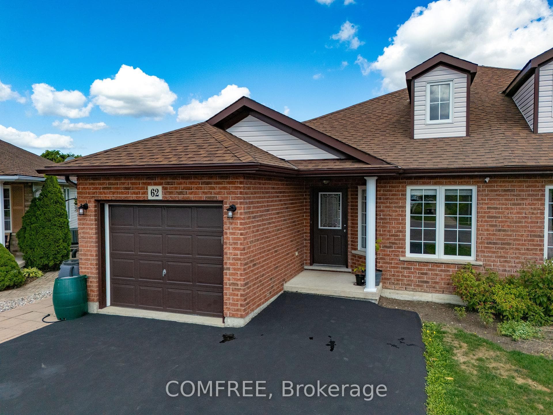 62 Golden Acres Drive photo 4
