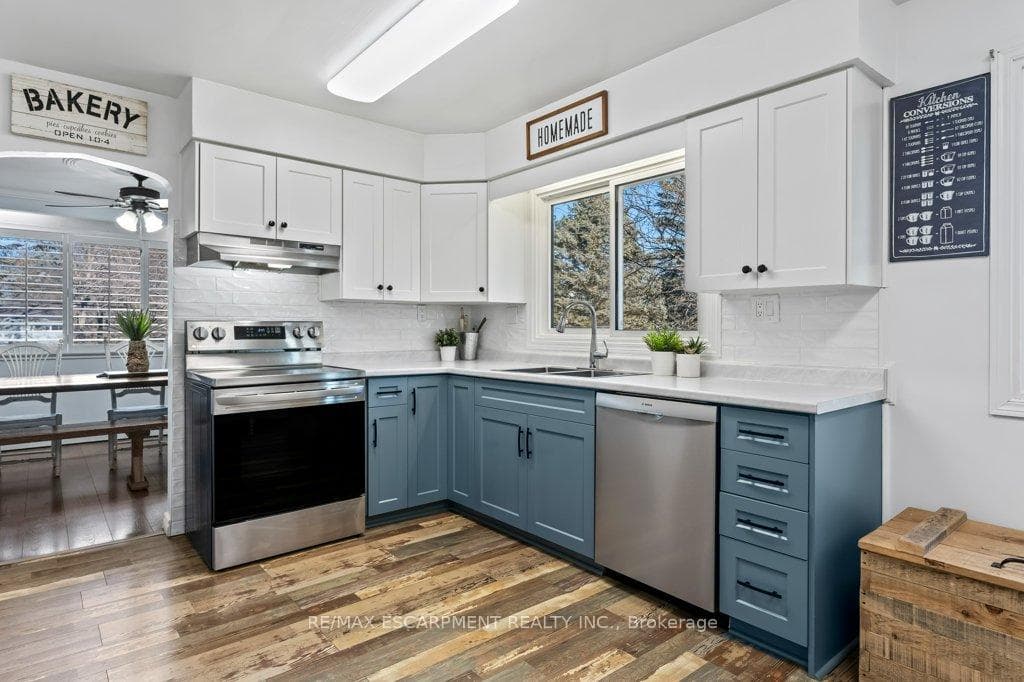 9793 Dickenson Road photo 10