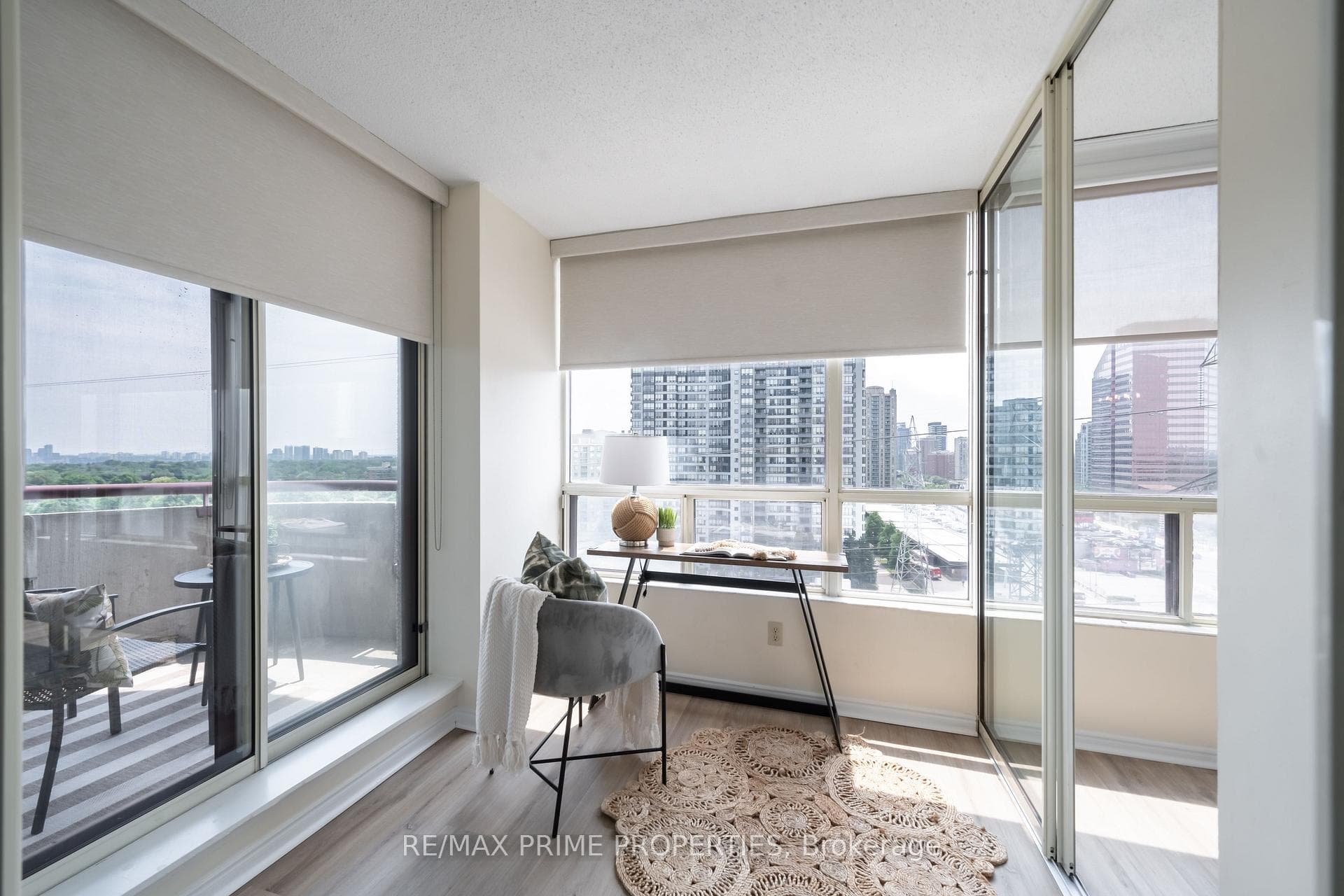 5765 Yonge Street Unit 1509 photo 18