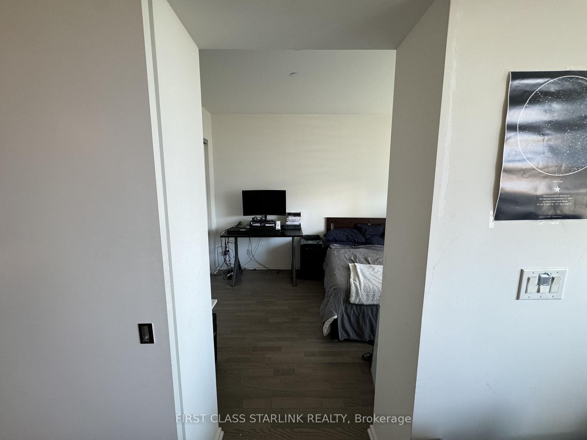 1 Bloor Street Unit 811 photo 7