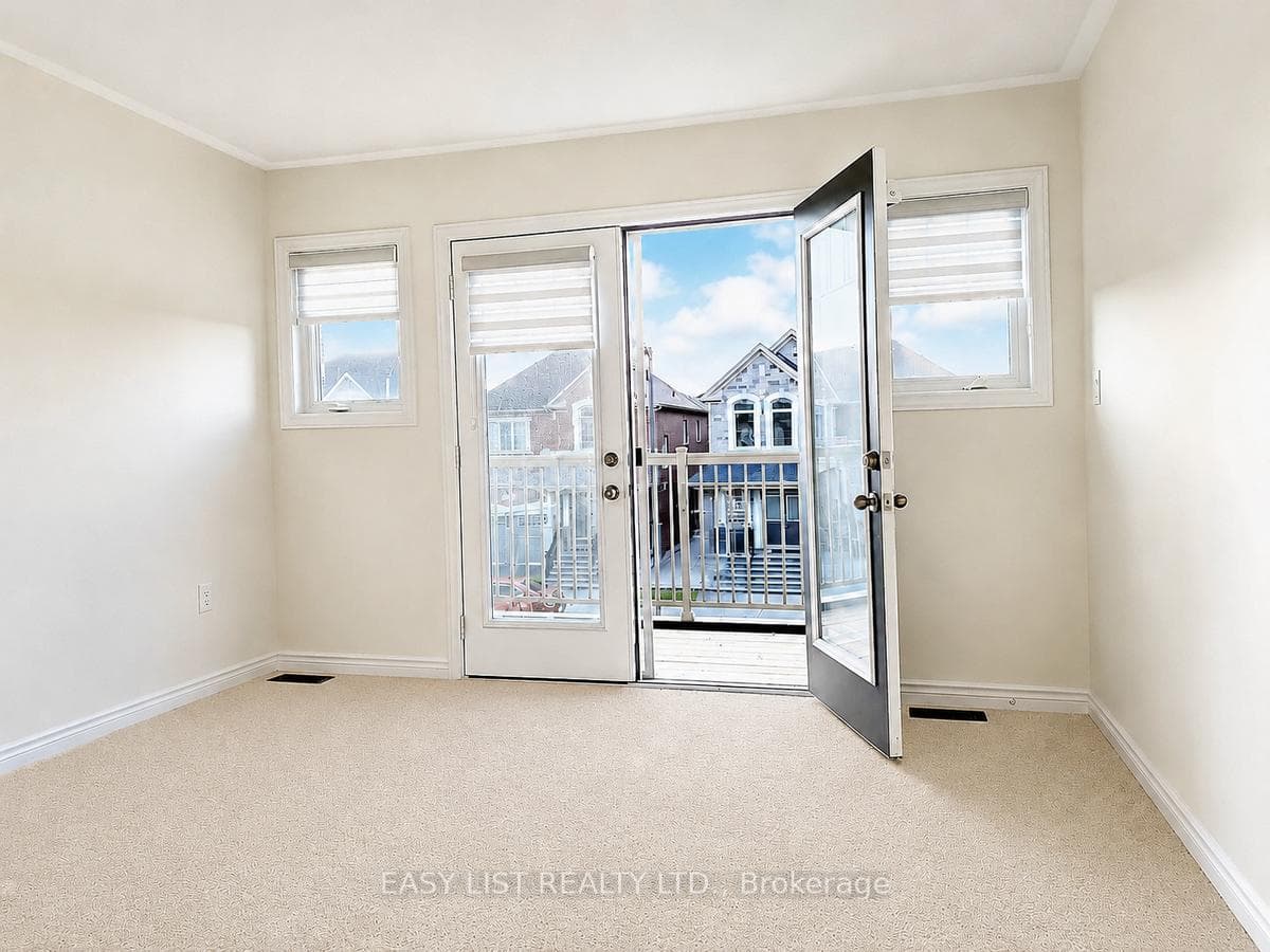 37 Royal Fern Crescent photo 20
