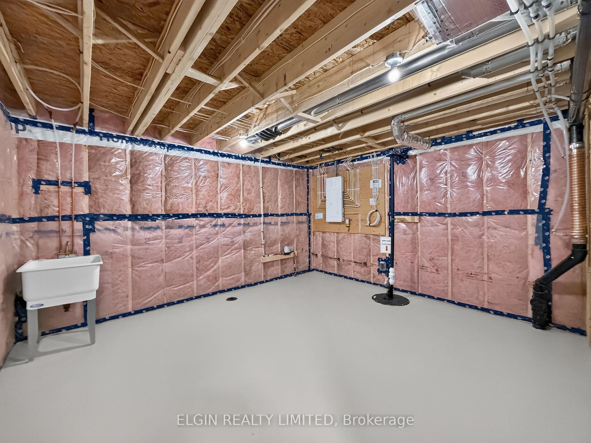 30 Hemlock Crescent photo 24