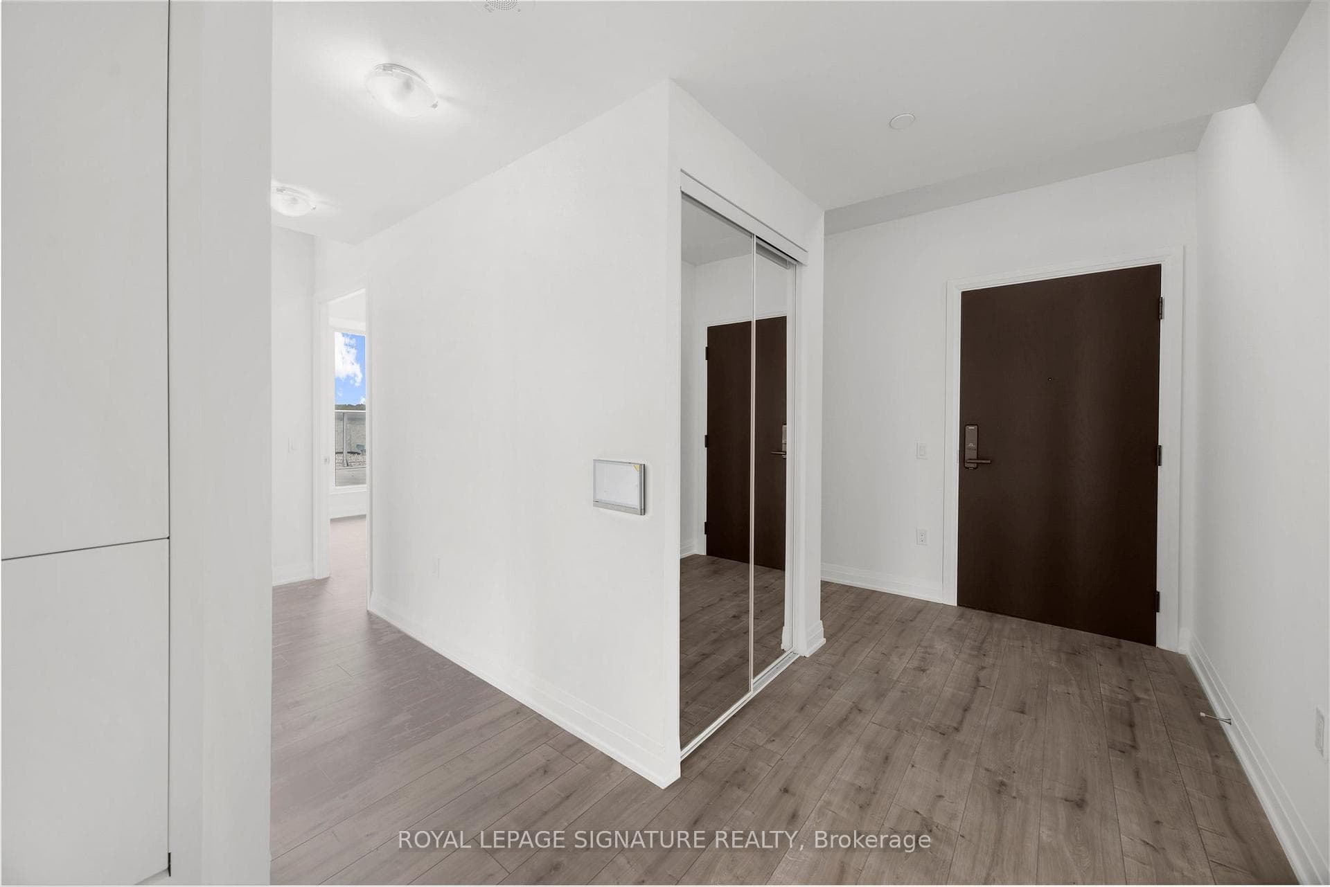 412 Silver Maple Road Unit 716 photo 5