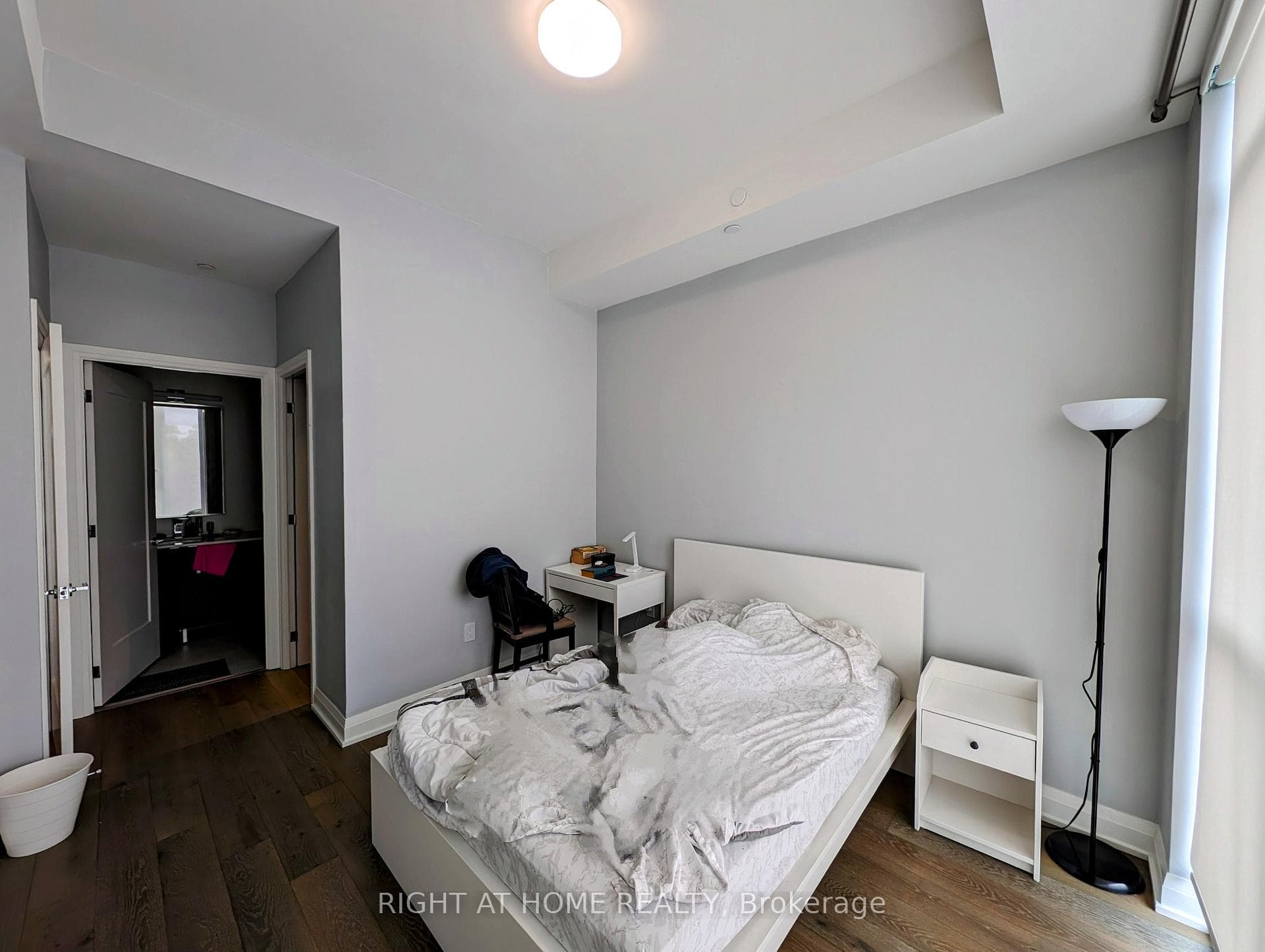 293 The Kingsway N/A Unit 425 photo 8