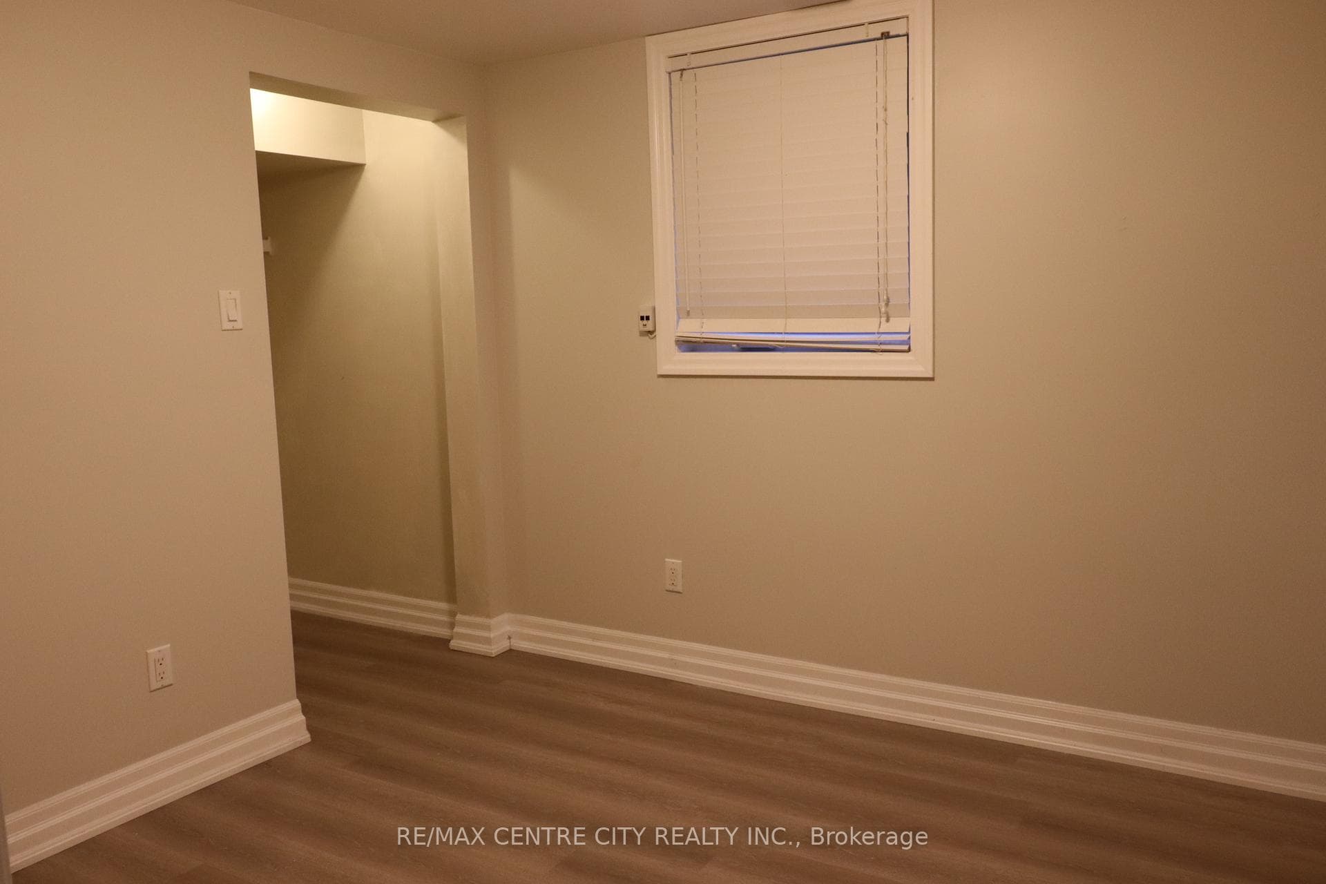 83 Britannia Avenue photo 20
