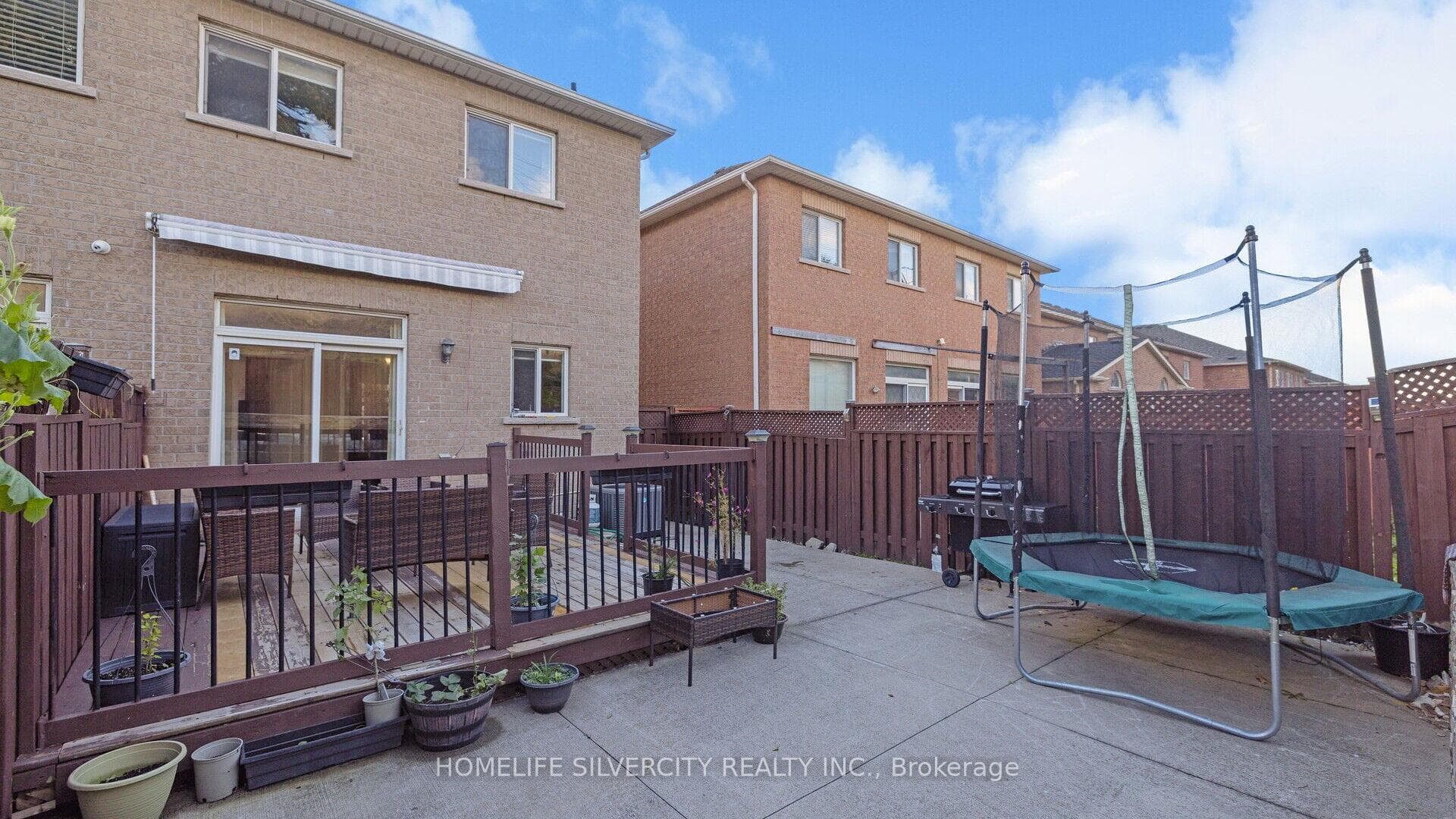 97 Seahorse Avenue photo 39