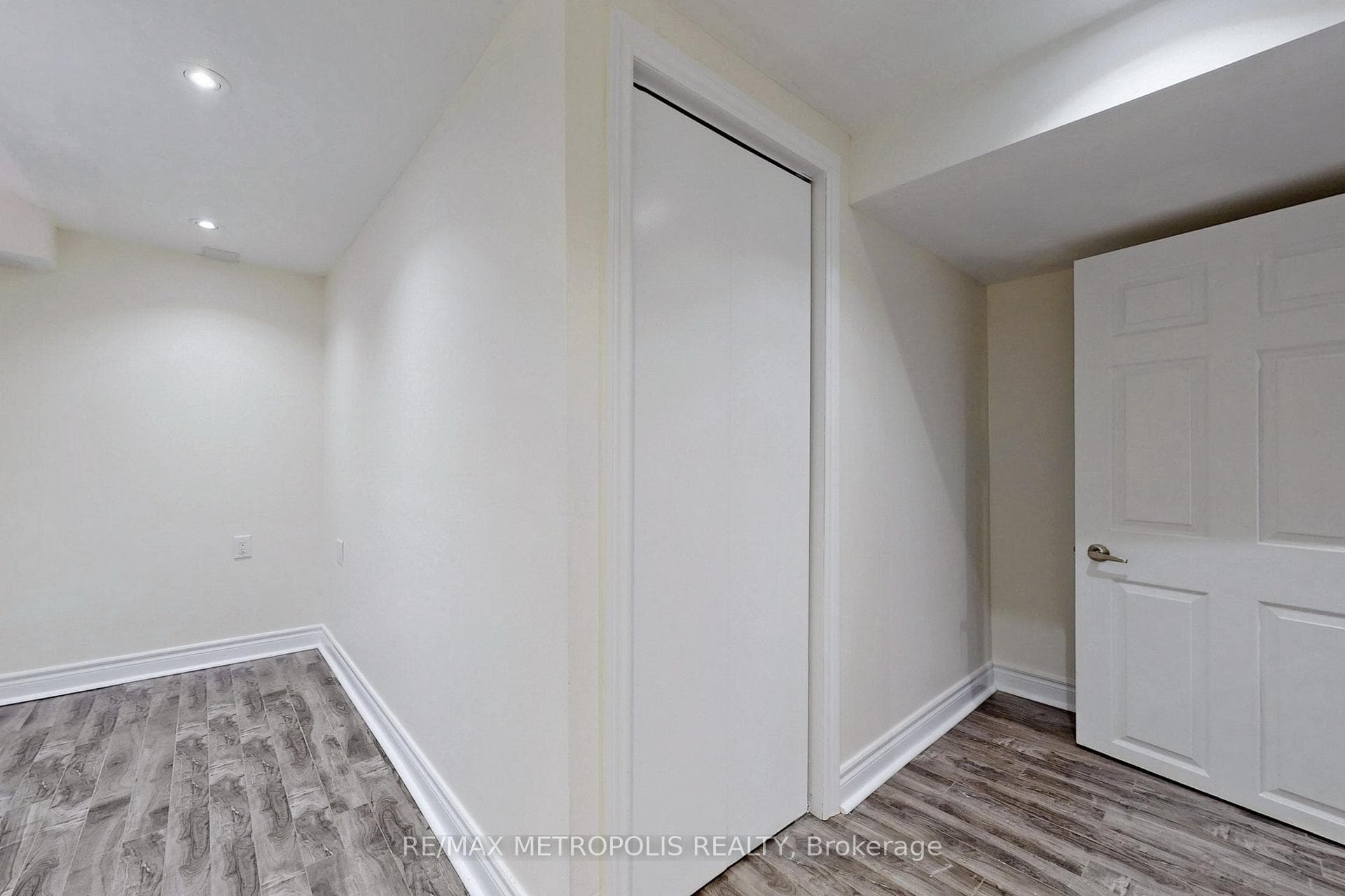 42 Grantown Avenue Unit Upper photo 34