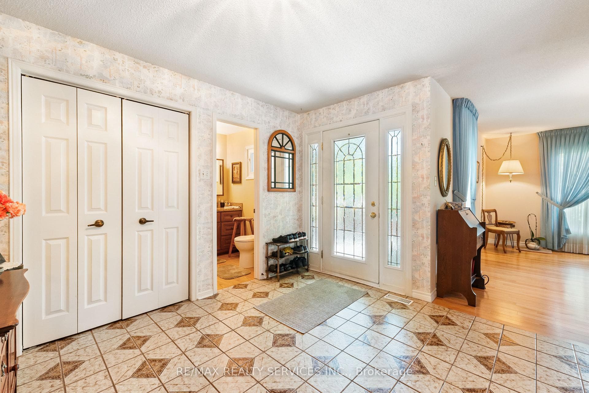 Large foyer