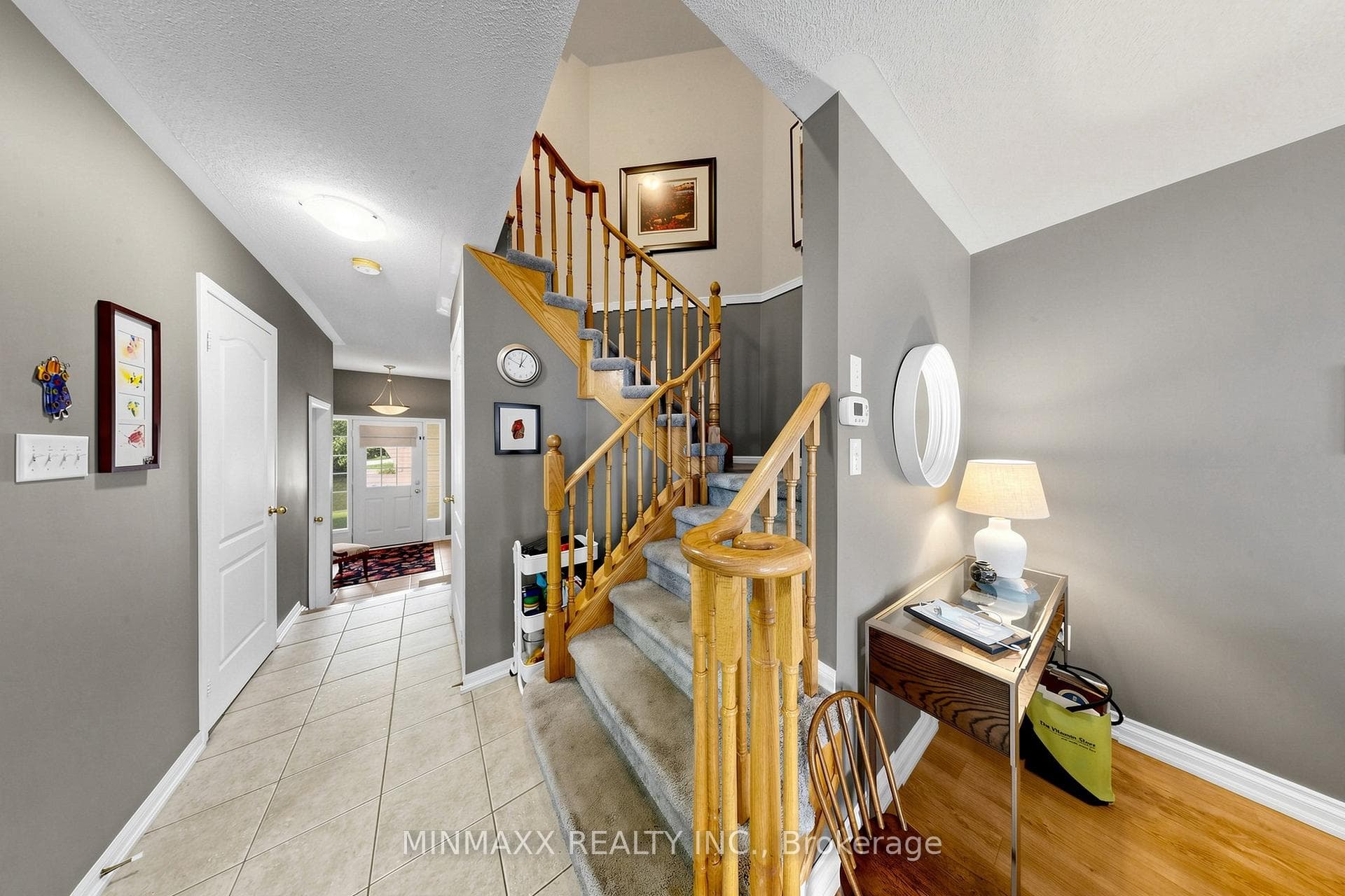 1164 CHAPMAN Crescent photo 16