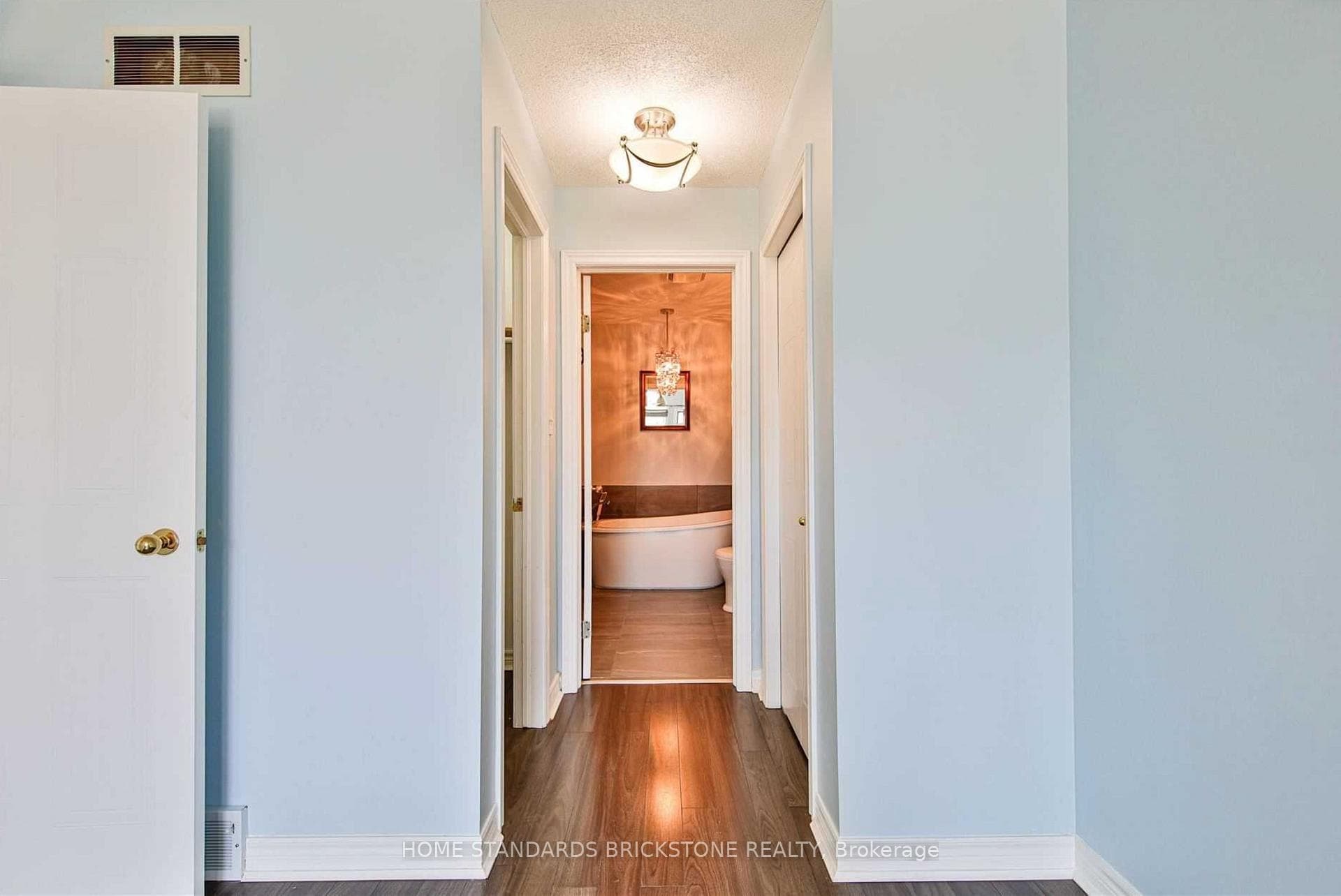 1015 Farnham Road Unit 4 photo 24