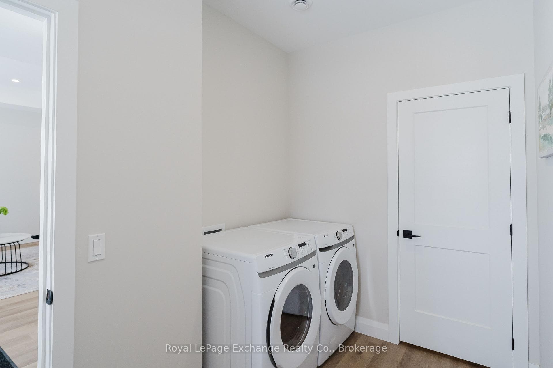 1071 Waterloo Street Unit 46 photo 24