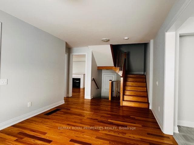 52 Butler Boulevard photo 14