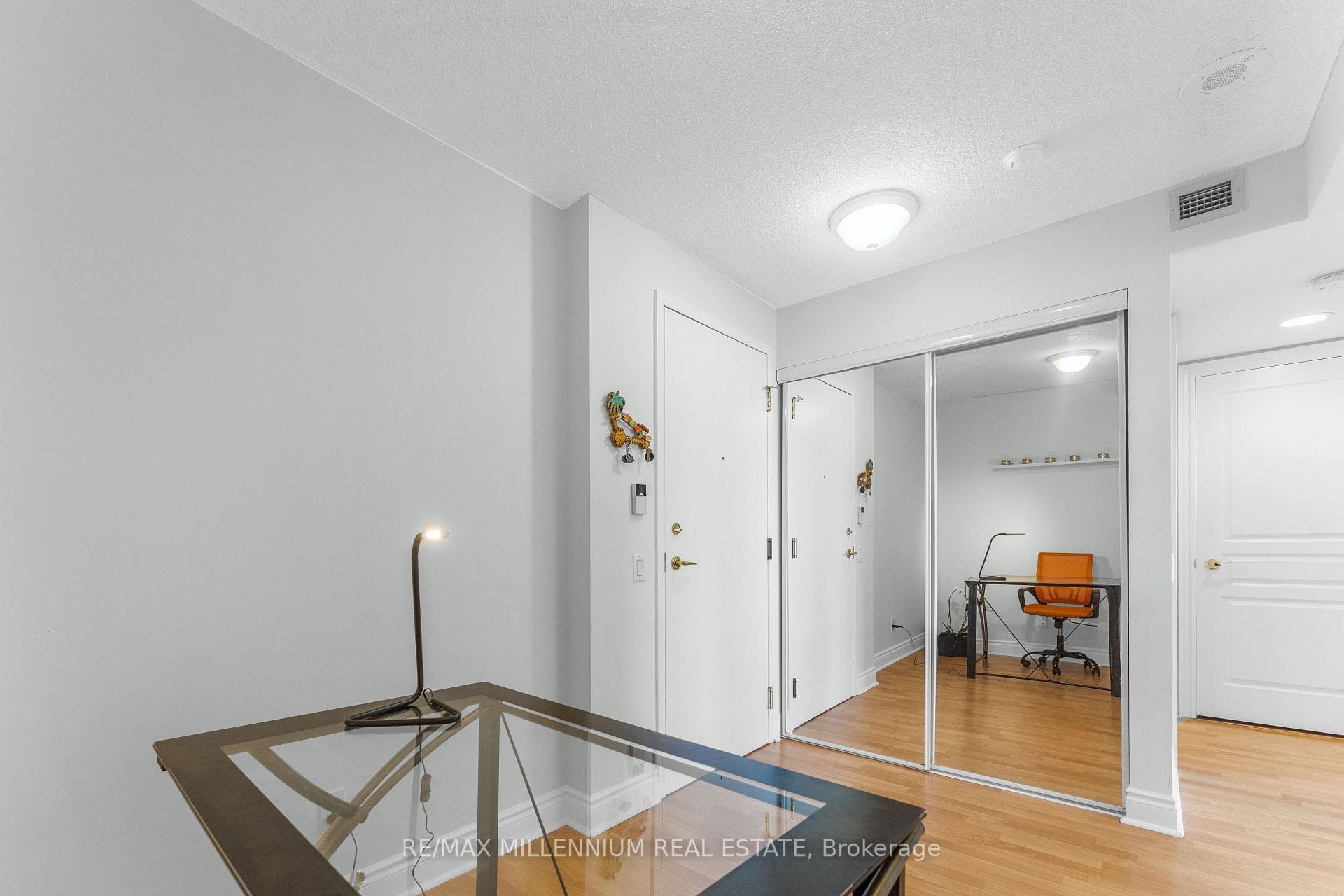 10 Northtown Way Unit 2503 photo 20